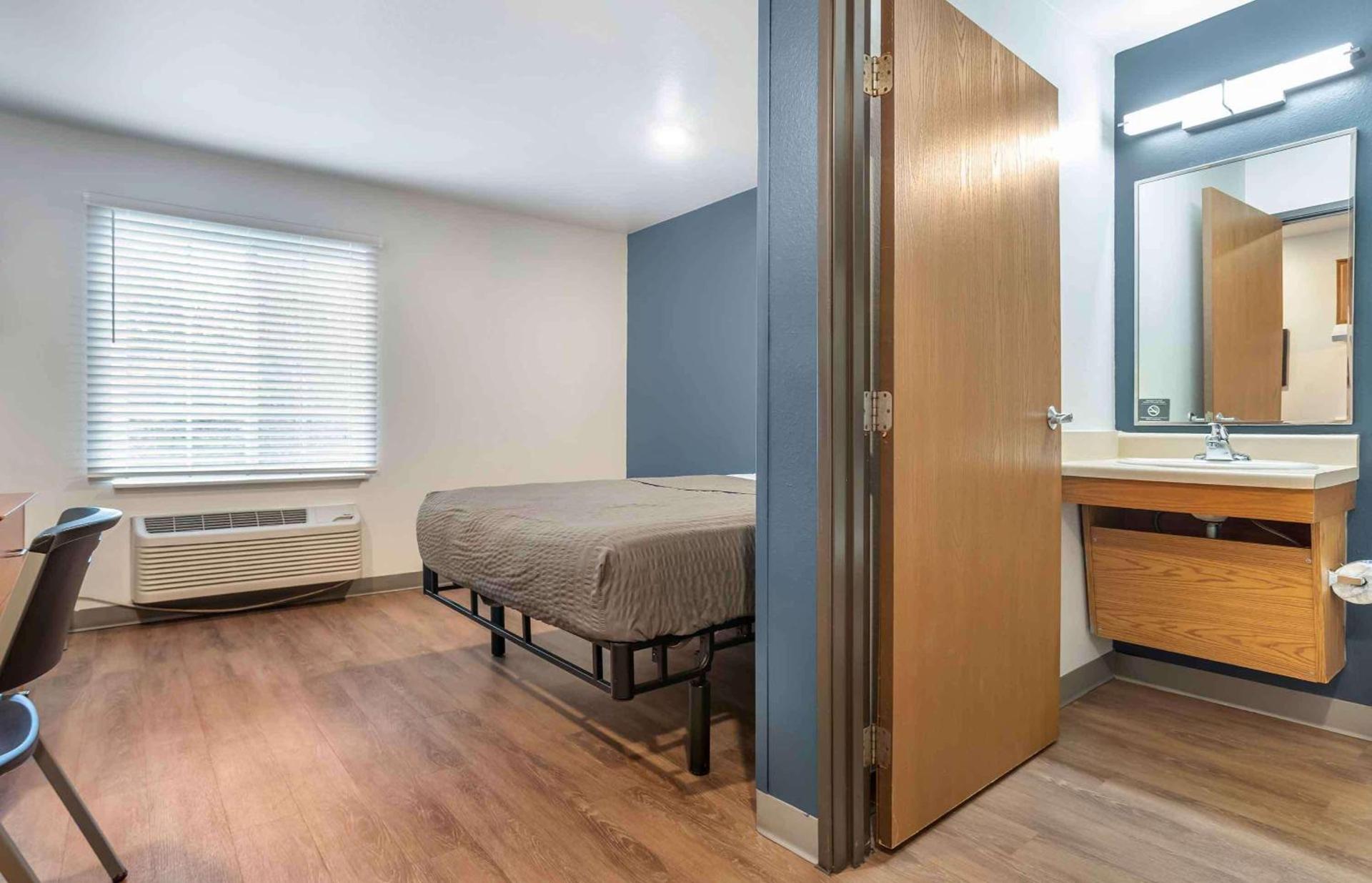 Extended Stay America Select Suites - Tallahassee - East photo 12