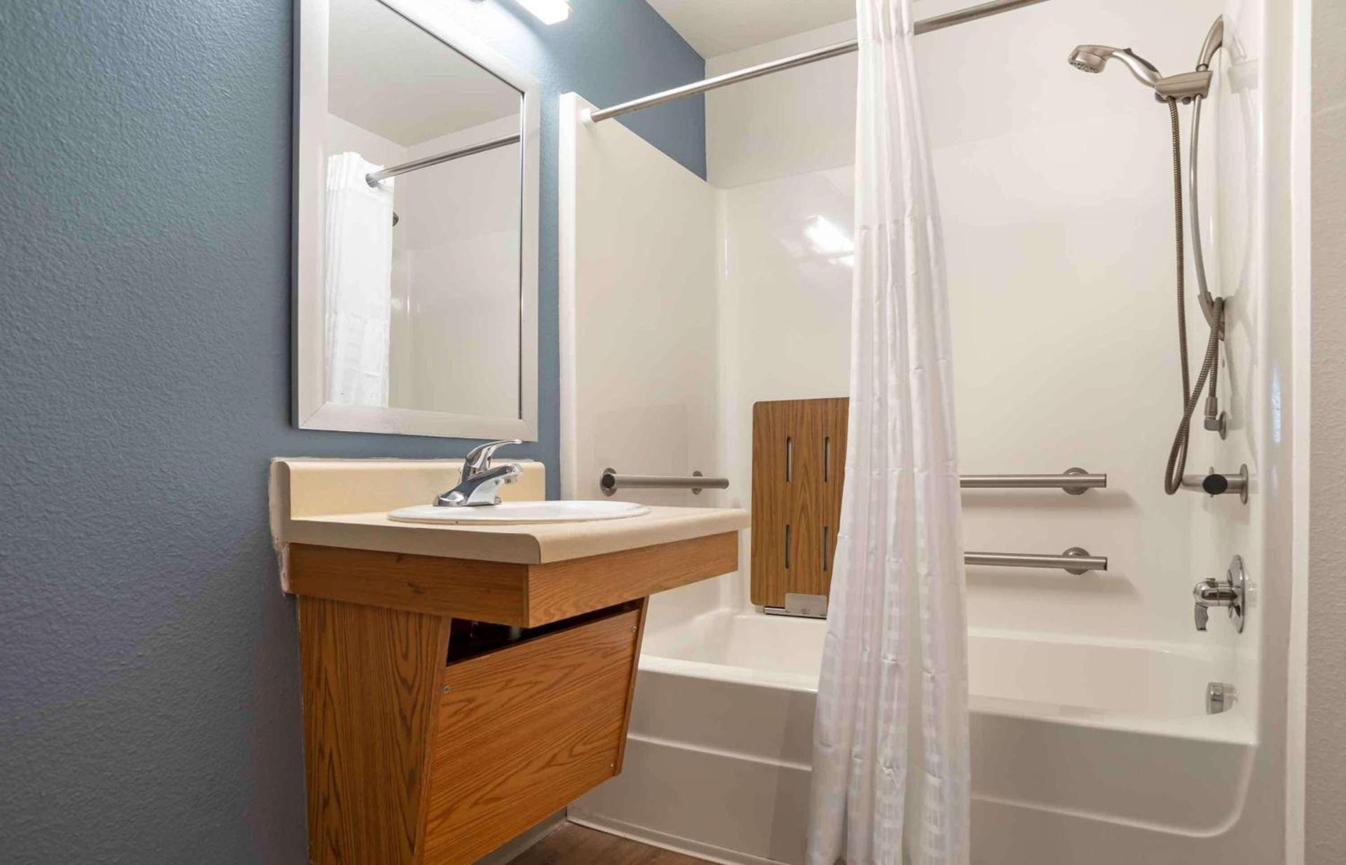 Extended Stay America Select Suites - Tallahassee - East photo 27