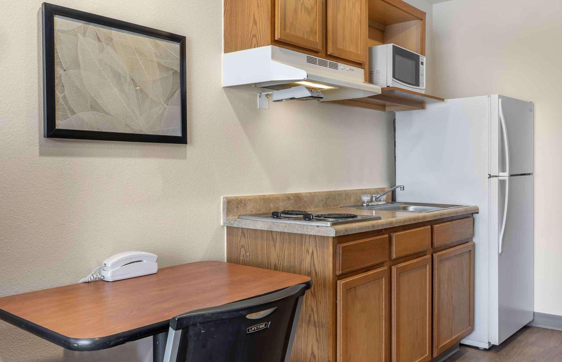 Studio 6 Extended Stay Wichita South KS photo 2