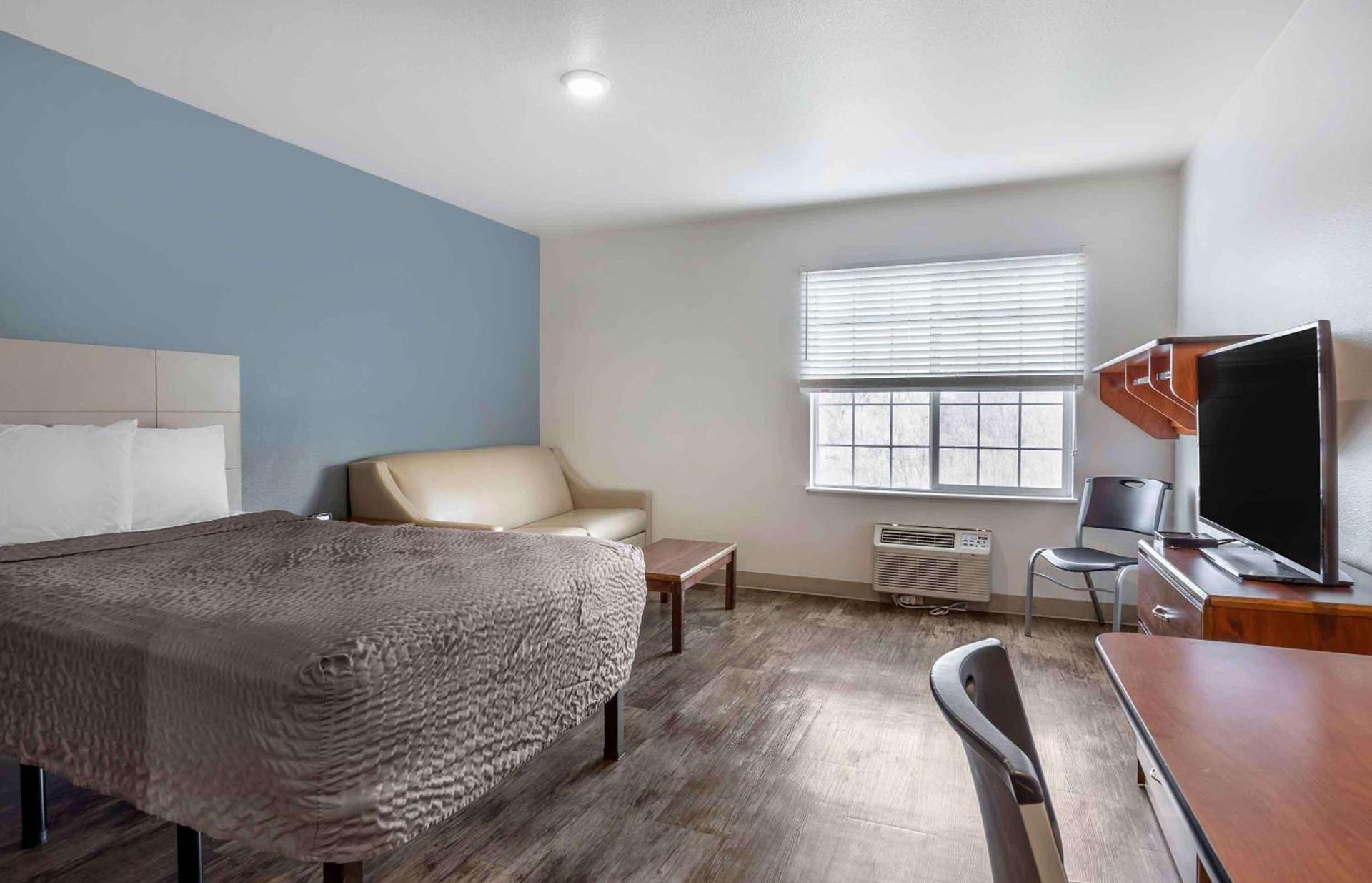 Studio 6 Extended Stay Wichita South KS photo 11