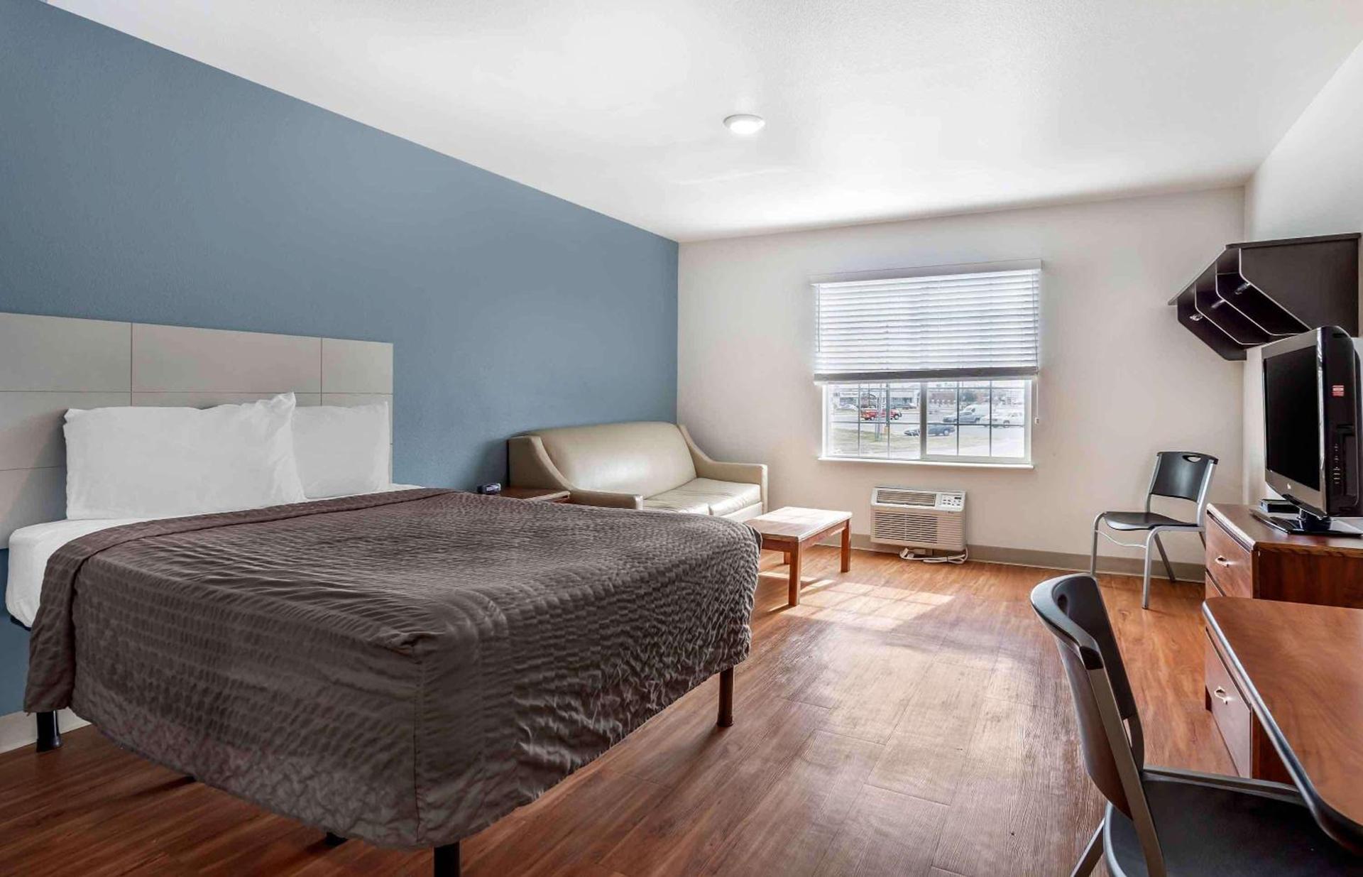 Studio 6 Extended Stay Wichita South KS photo 12