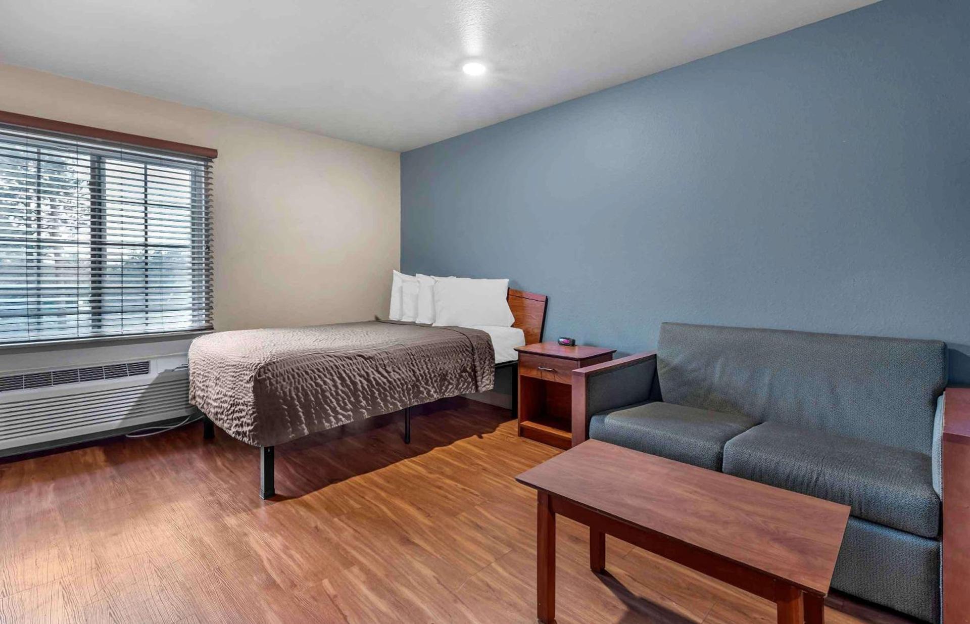 Studio 6 Extended Stay Shreveport Airport LA photo 23
