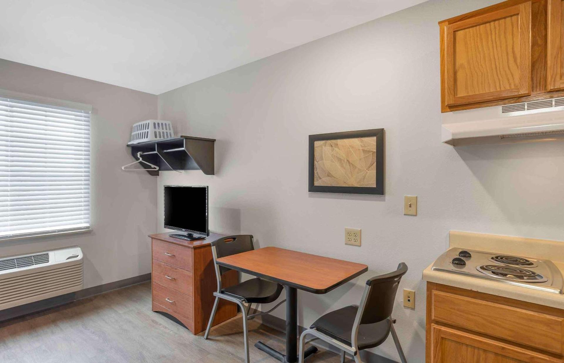 Extended Stay America Select Suites - Springfield - South - Battlefield photo 13