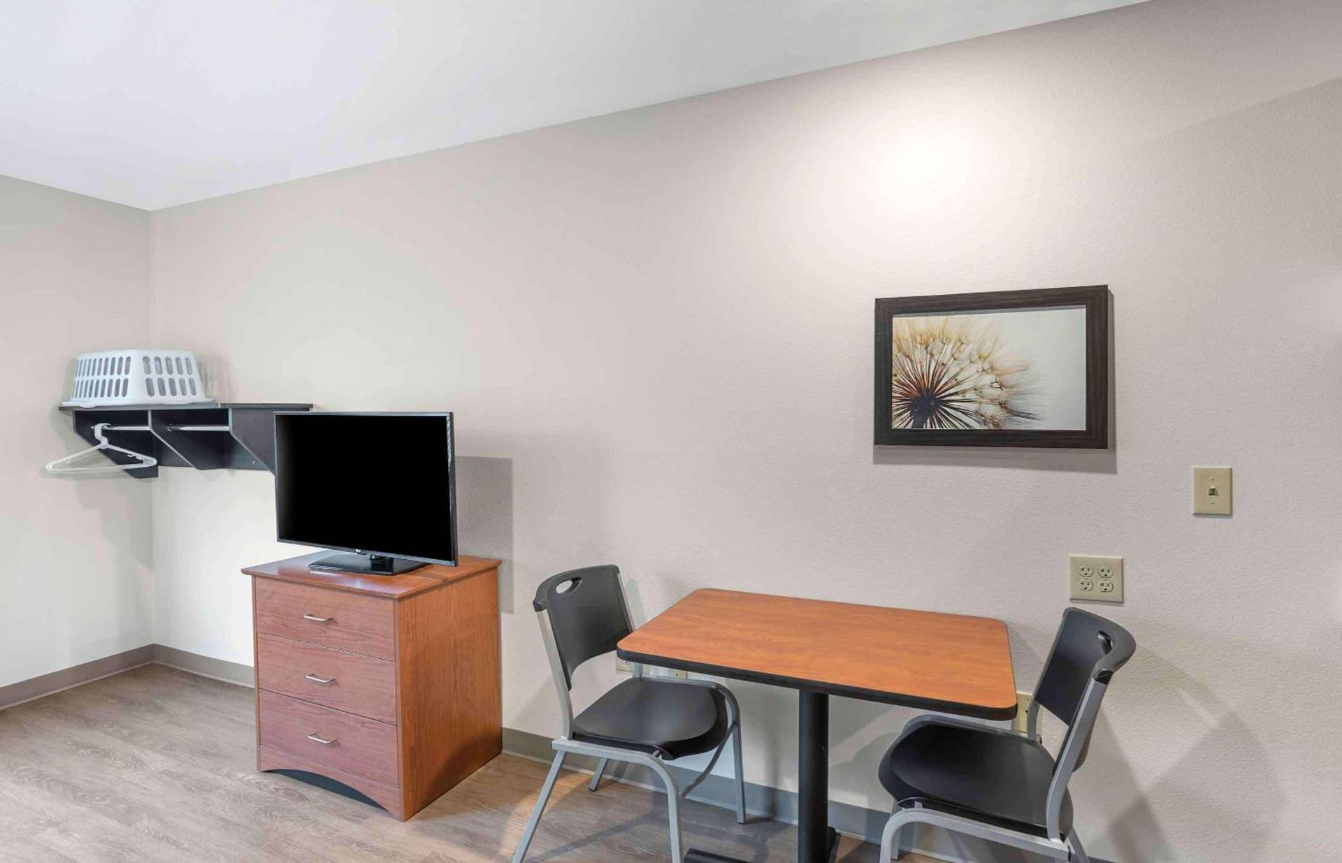 Extended Stay America Select Suites - Springfield - South - Battlefield photo 21