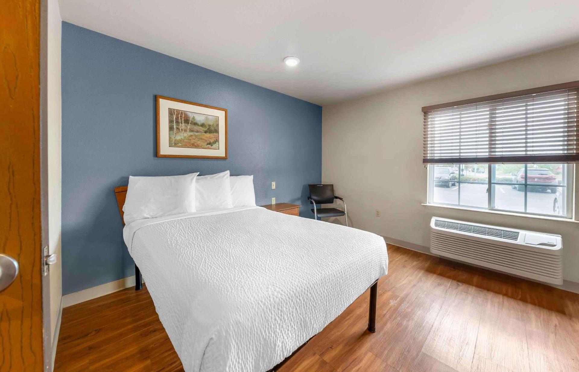 Studio 6 Extended Stay Oklahoma City Norman OK photo 16
