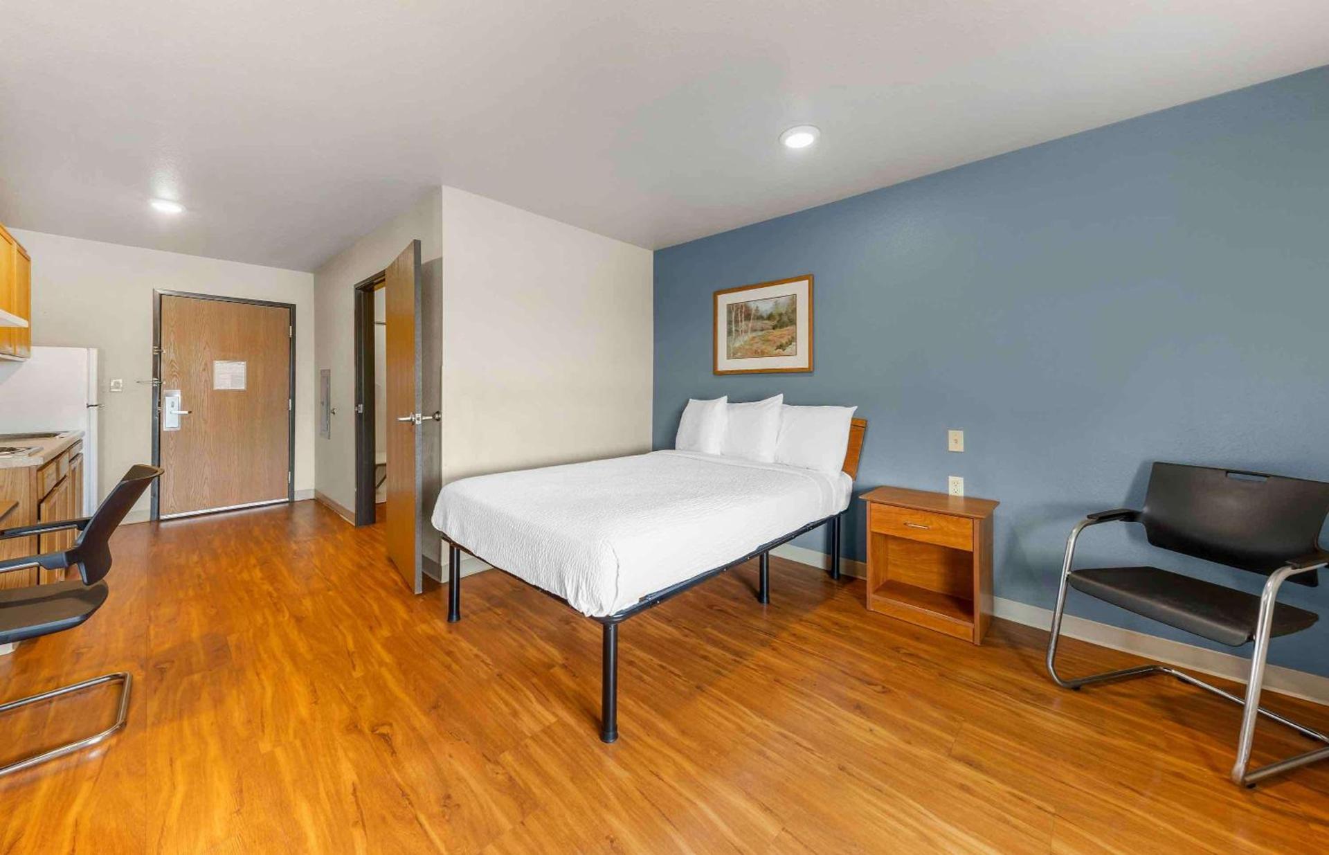 Studio 6 Extended Stay Oklahoma City Norman OK photo 17