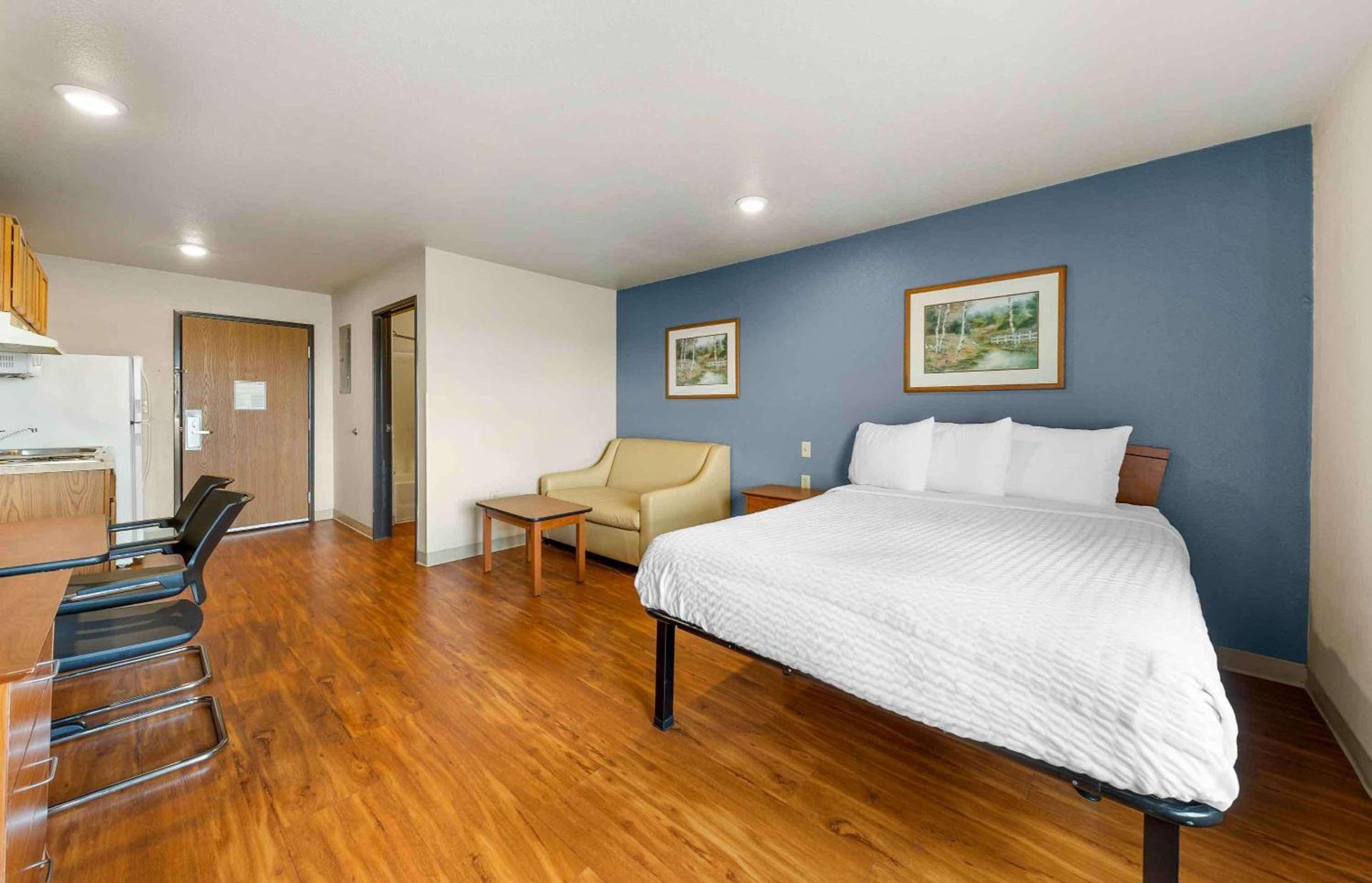 Studio 6 Extended Stay Oklahoma City Norman OK photo 30