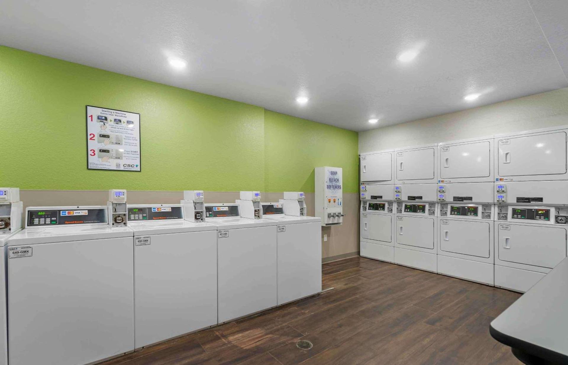 Extended Stay America Select Suites - Tampa - Northeast photo 29