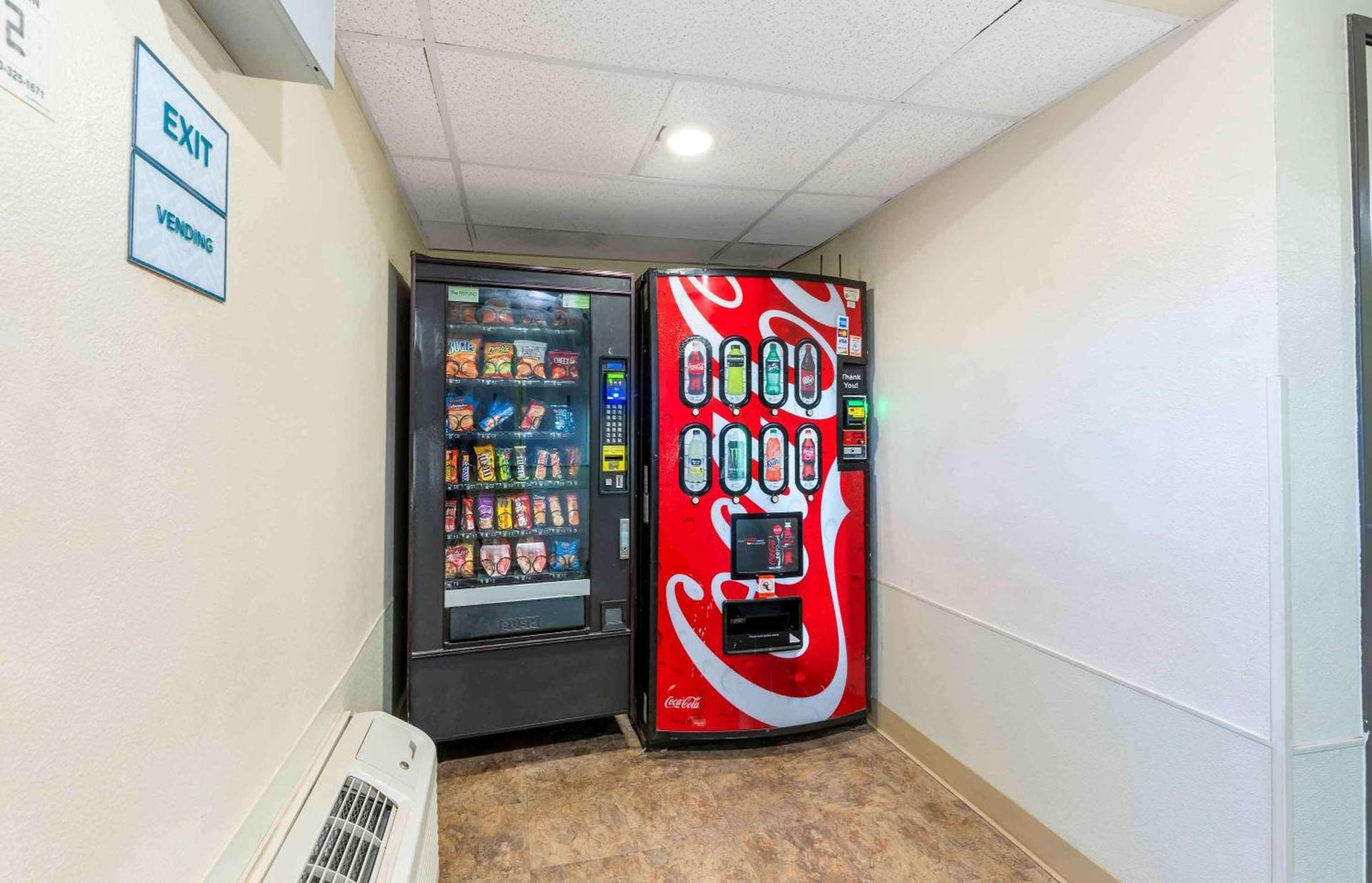 Extended Stay America Select Suites - Lubbock - West photo 7