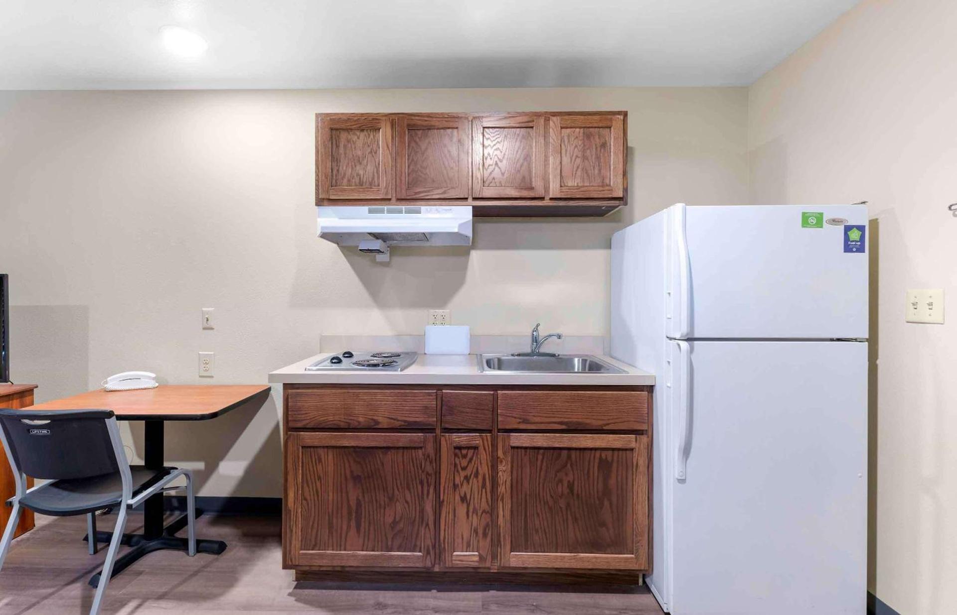 Extended Stay America Select Suites - Lubbock - West photo 12