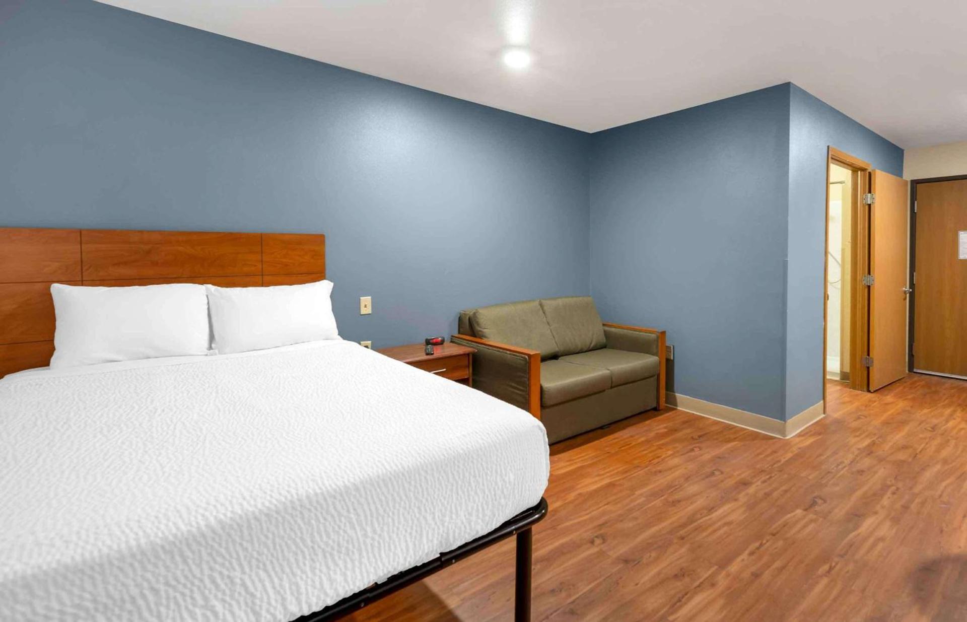 Extended Stay America Select Suites - Lubbock - West photo 16