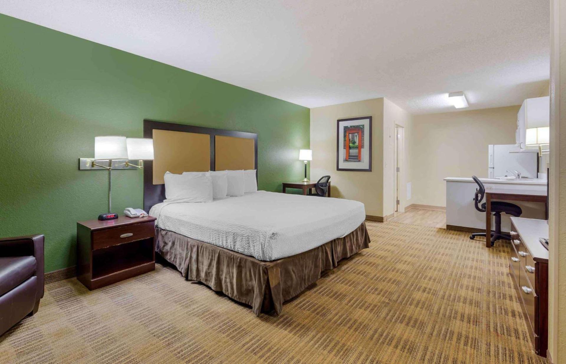 Extended Stay America Select Suites - Fayetteville - Owen Dr photo 15
