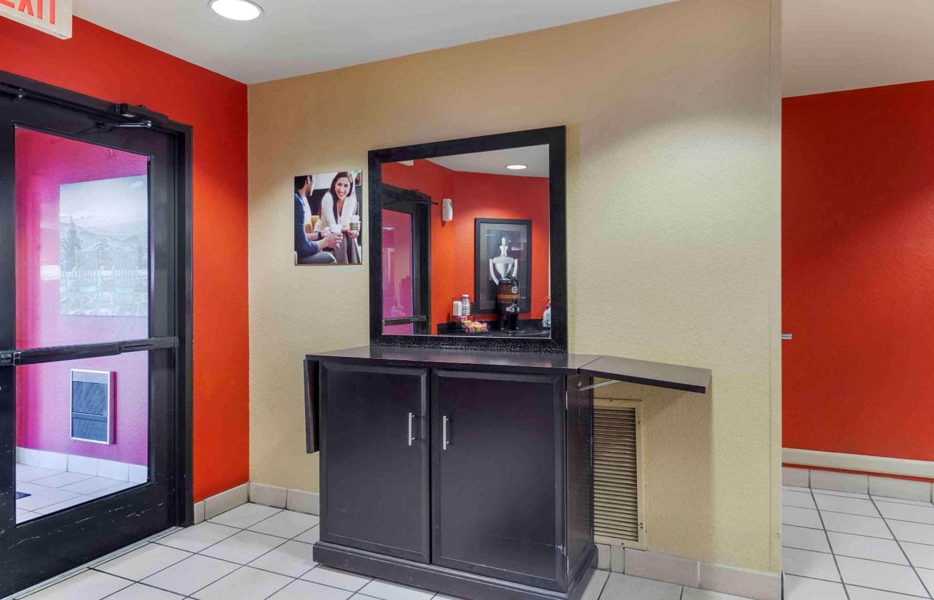 Extended Stay America Suites - Savannah - Midtown photo 9