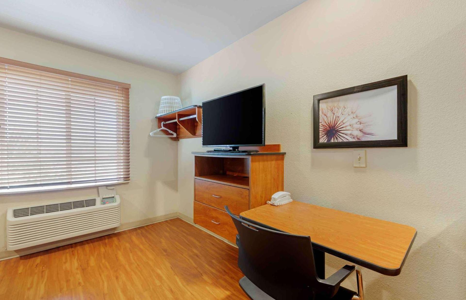 Extended Stay America Select Suites - Fort Lauderdale - Airport - West photo 6