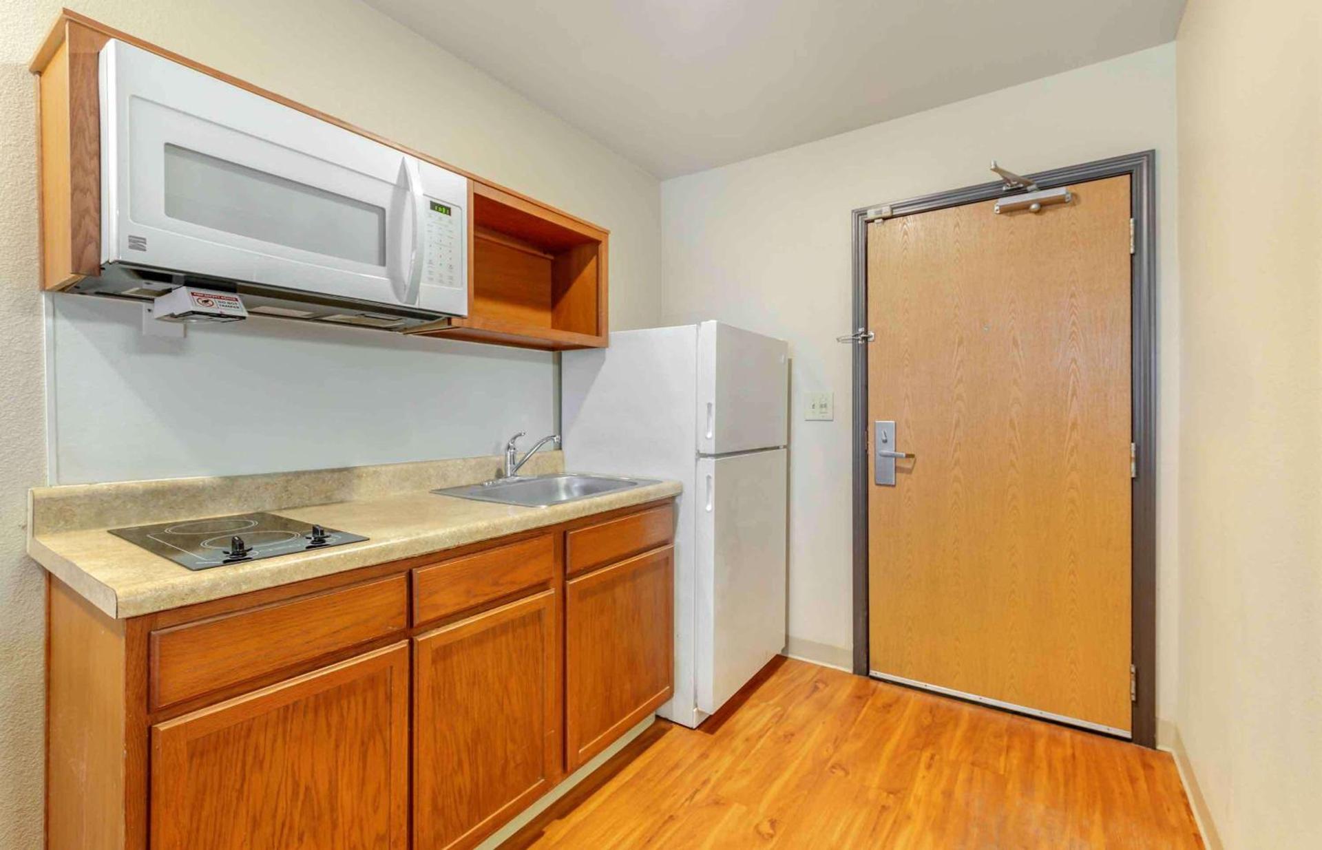 Extended Stay America Select Suites - Fort Lauderdale - Airport - West photo 8
