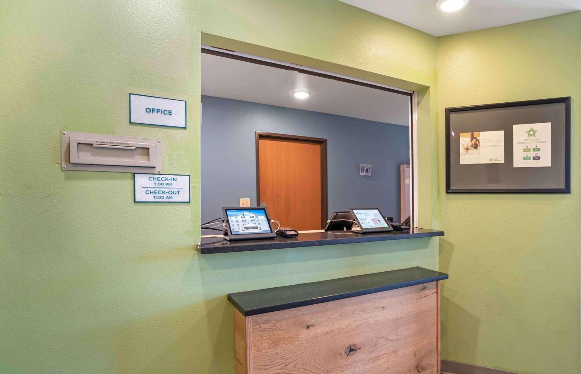 Extended Stay America Select Suites - Fort Walton Beach photo 6