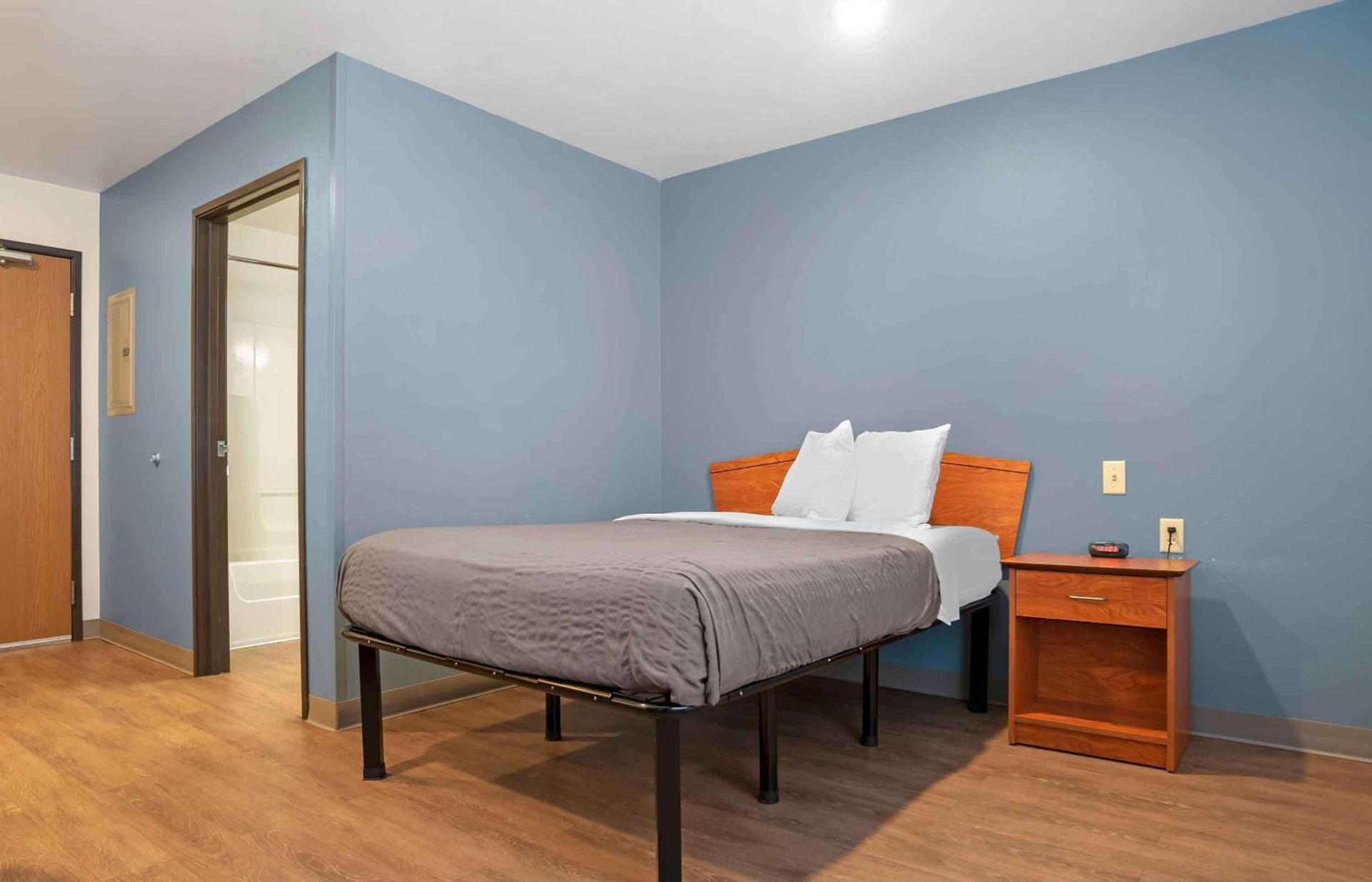 Extended Stay America Select Suites - Fort Walton Beach photo 7