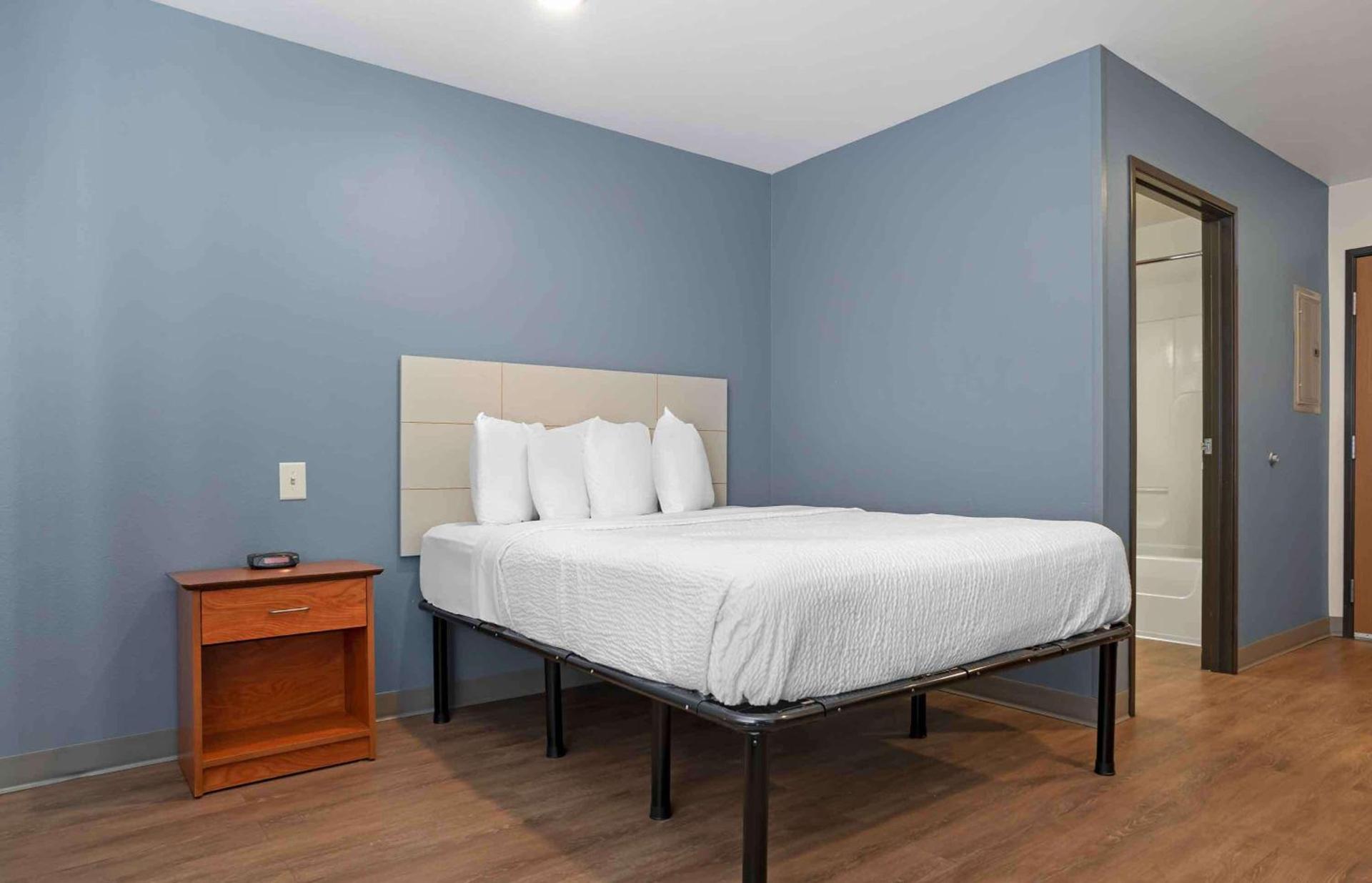 Extended Stay America Select Suites - Fort Walton Beach photo 16