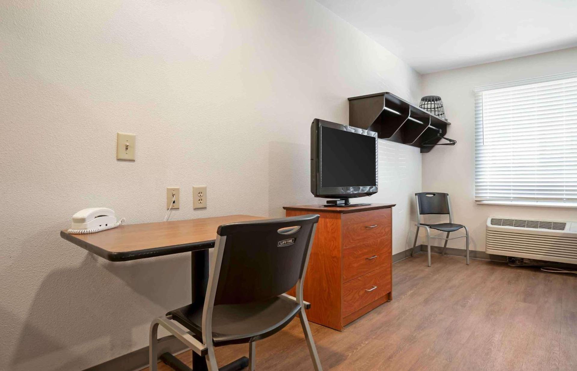 Extended Stay America Select Suites - Fort Walton Beach photo 25