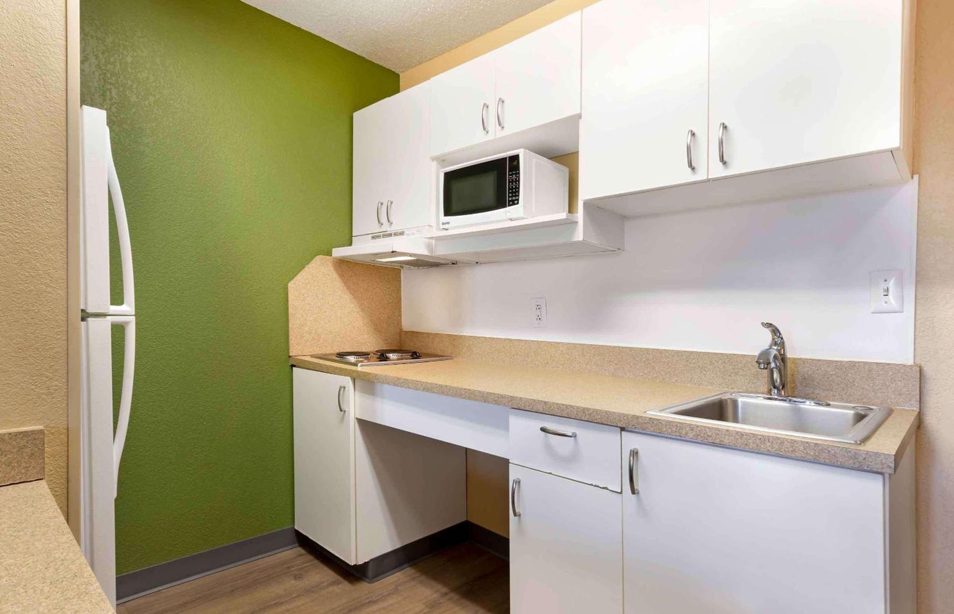 Extended Stay America Select Suites - Greenville - Airport photo 18