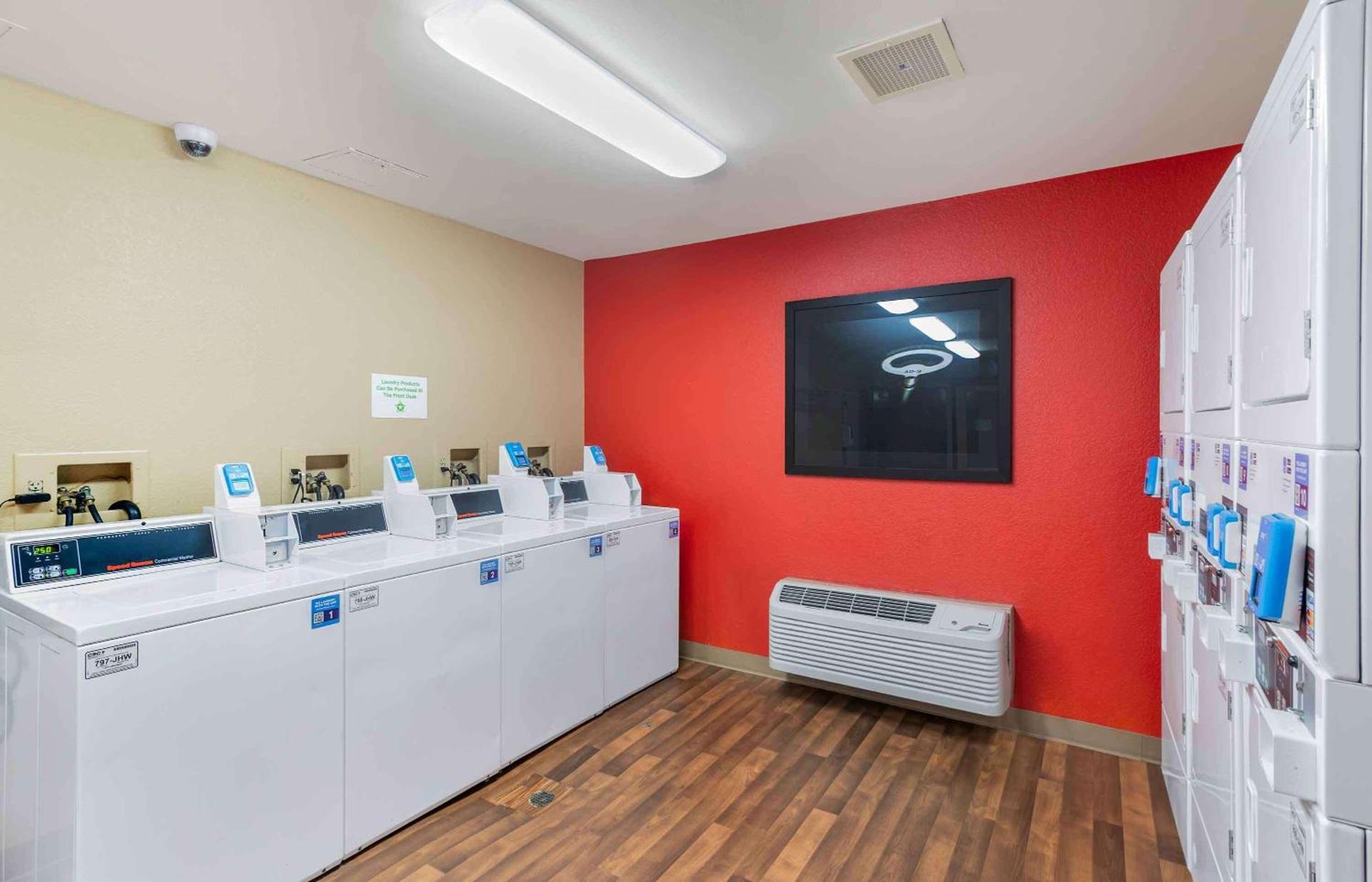 Extended Stay America Select Suites - Atlanta - Morrow photo 8