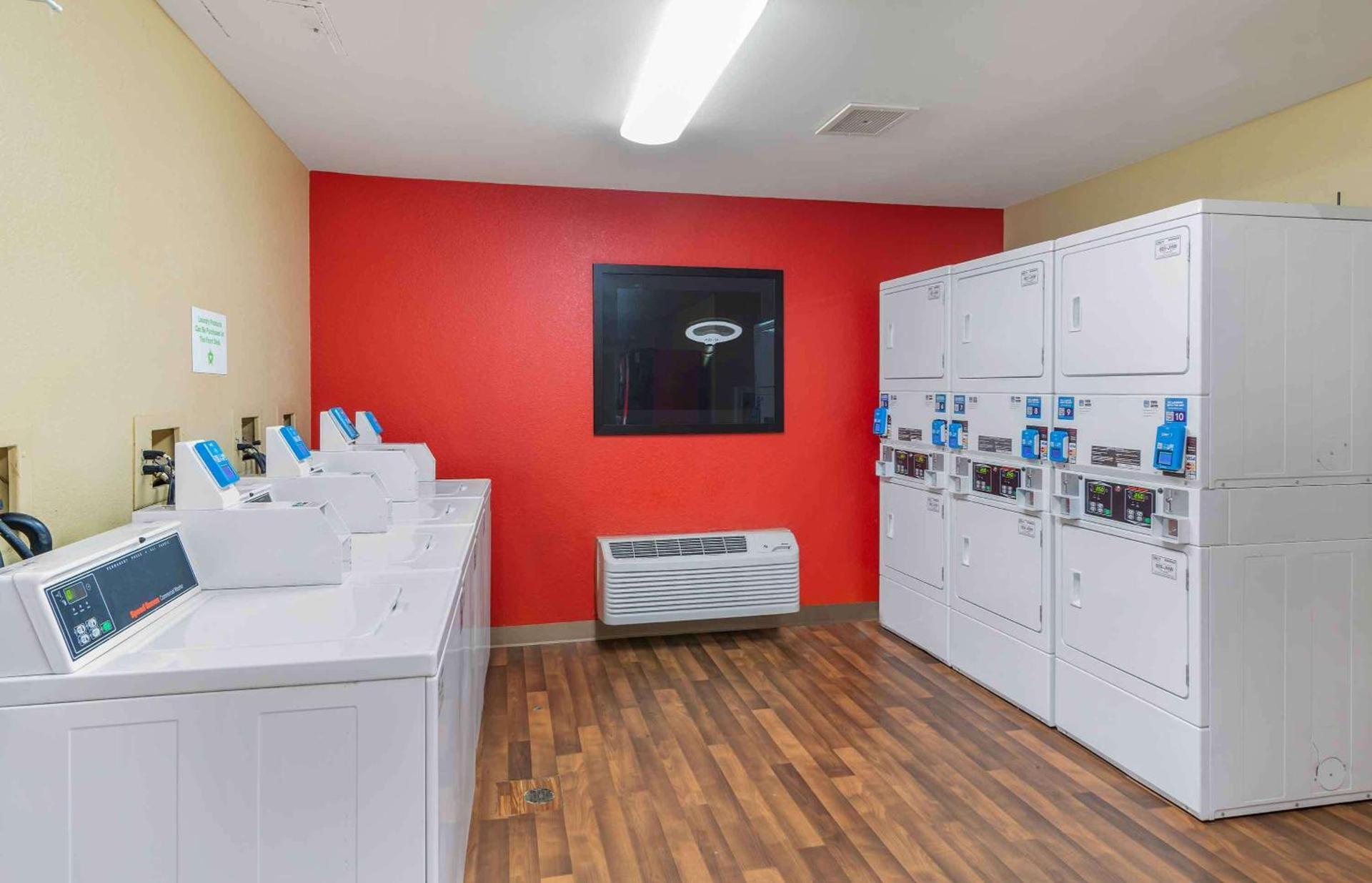 Extended Stay America Select Suites - Atlanta - Morrow photo 9