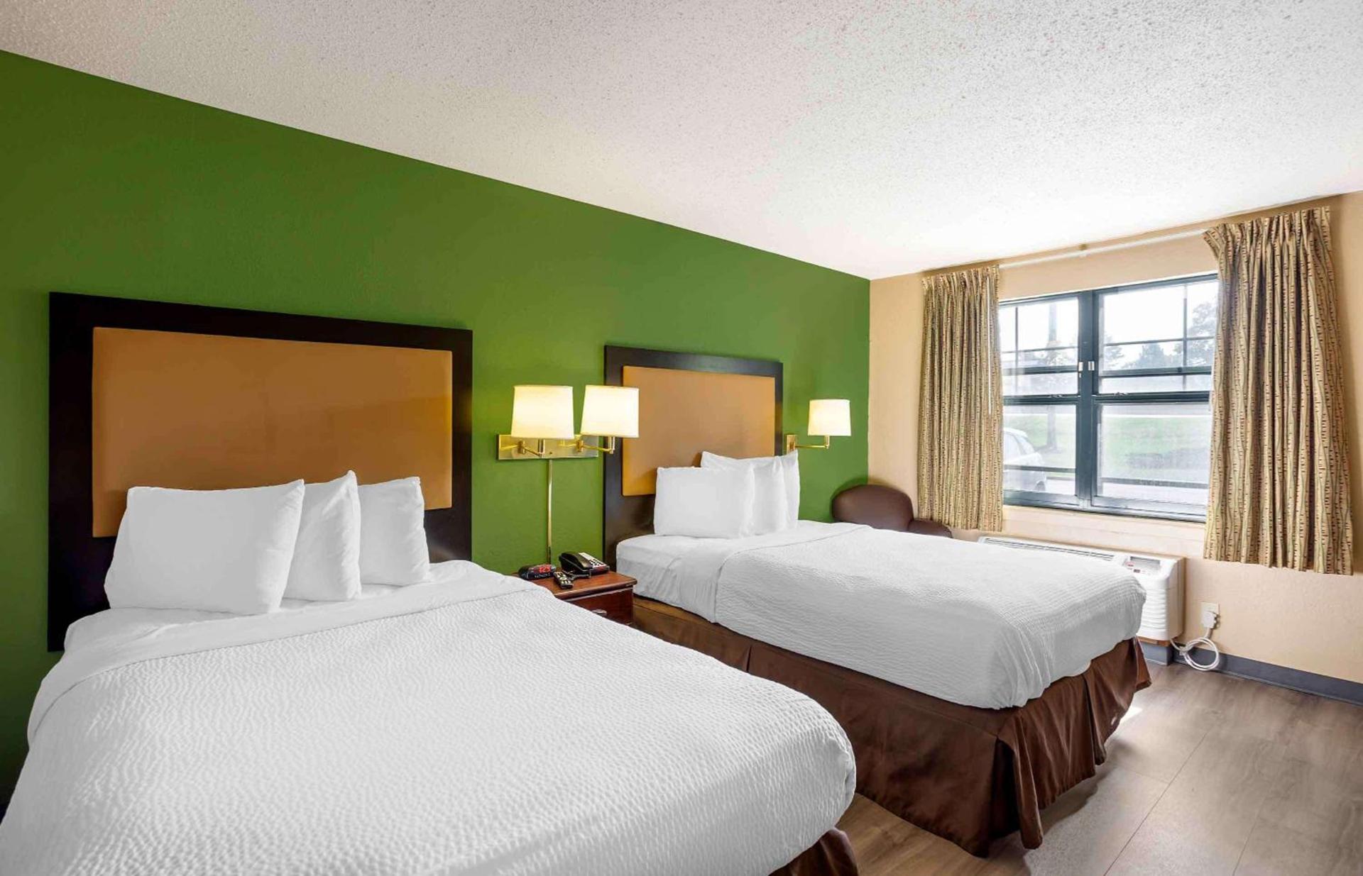 Suburban Studios Exton - Philadelphia Great Valley photo 21