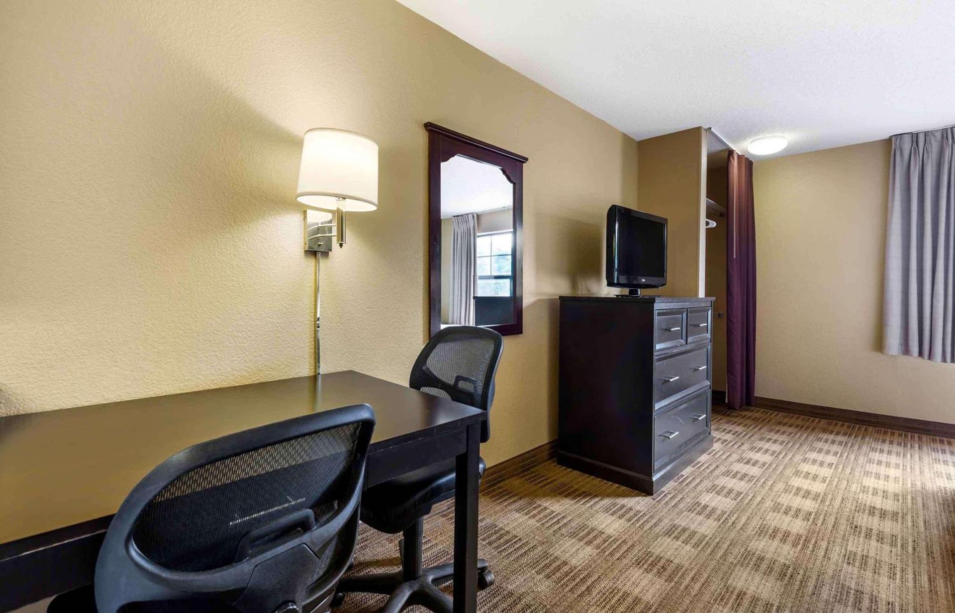 Extended Stay America Suites - Baltimore - Timonium photo 18