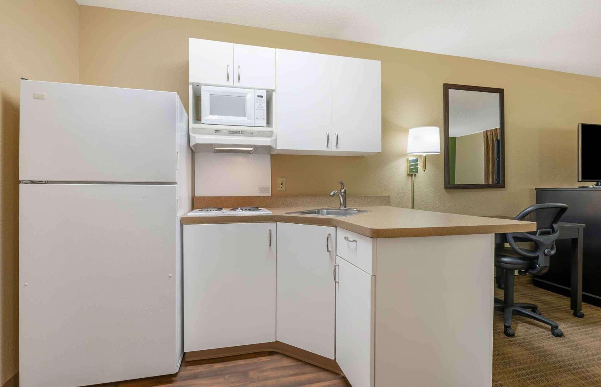 Extended Stay America Select Suites - Columbus - Worthington photo 11