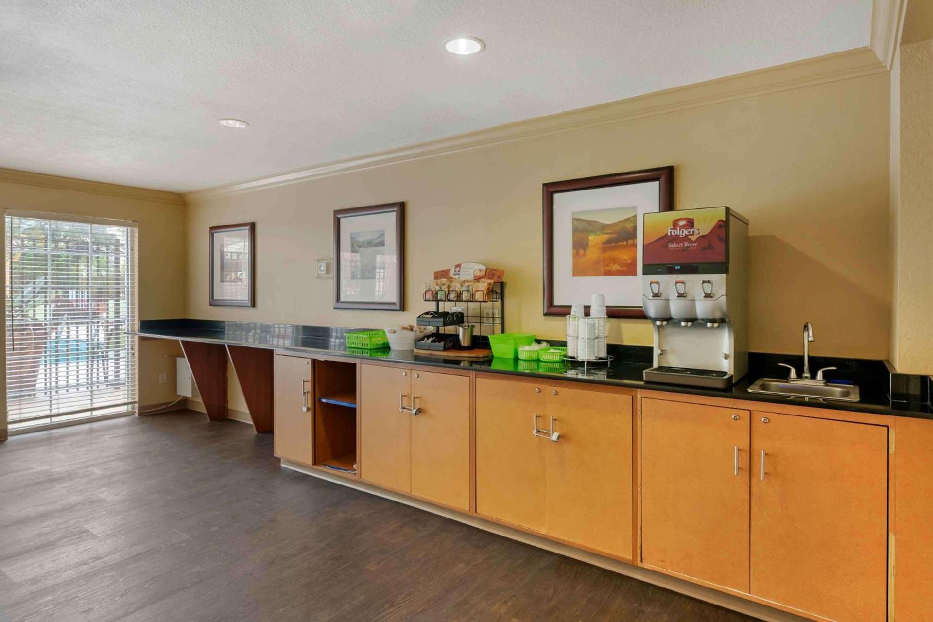 Extended Stay America Suites - Orlando - Convention Center - 6443 Westwood photo 9