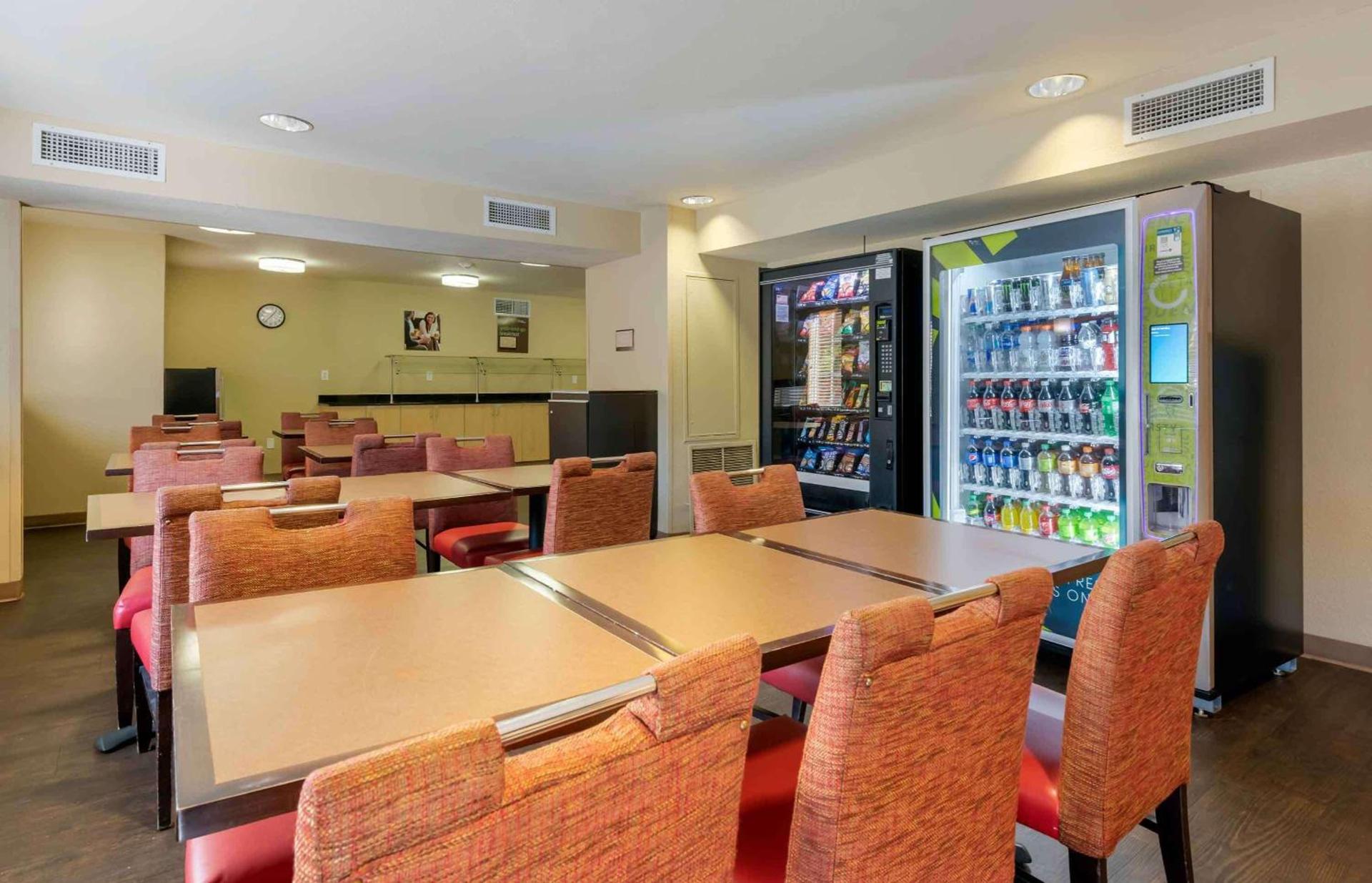 Extended Stay America Suites - Orlando - Convention Center - Universal Blvd photo 9