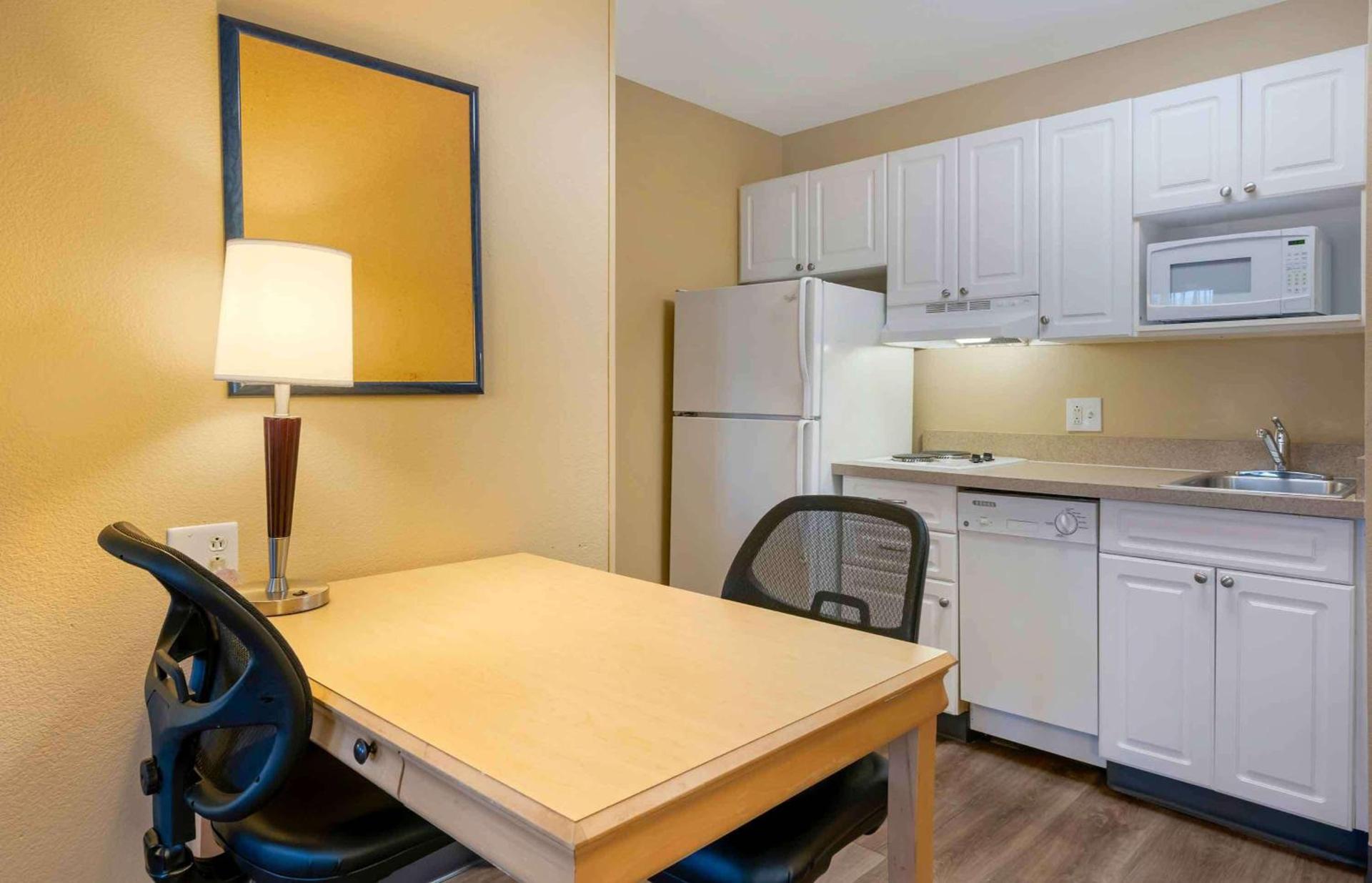 Extended Stay America Suites - Orlando - Convention Center - Universal Blvd photo 18