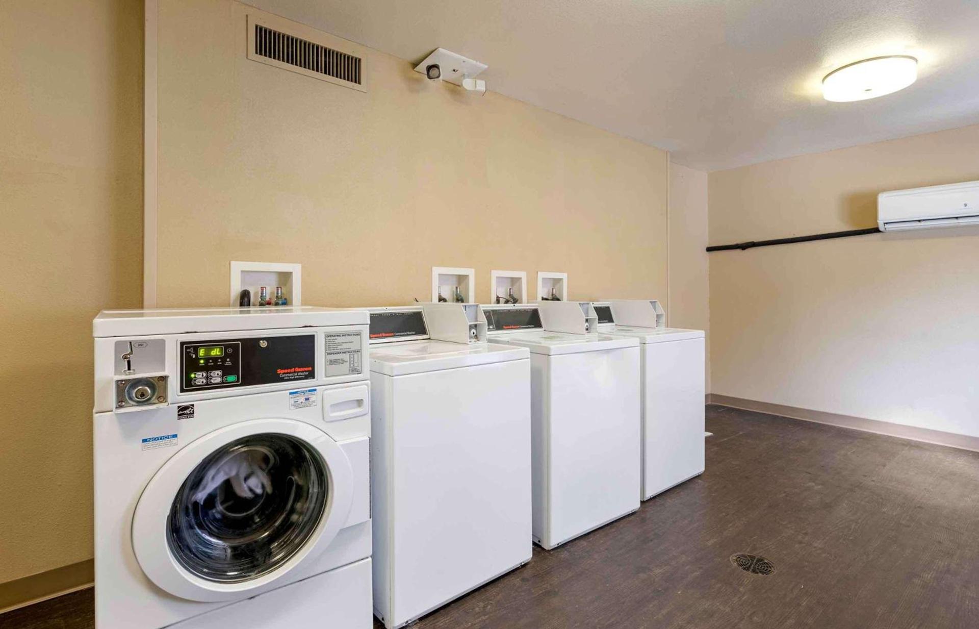 Extended Stay America Suites - Orlando - Convention Center - Universal Blvd photo 31