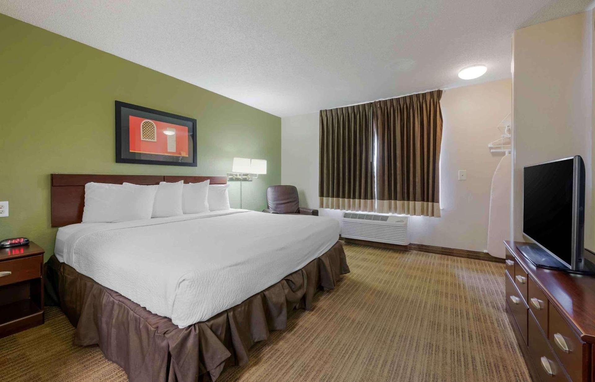 Extended Stay America Suites - Orlando - Lake Mary - 1036 Greenwood Blvd photo 17
