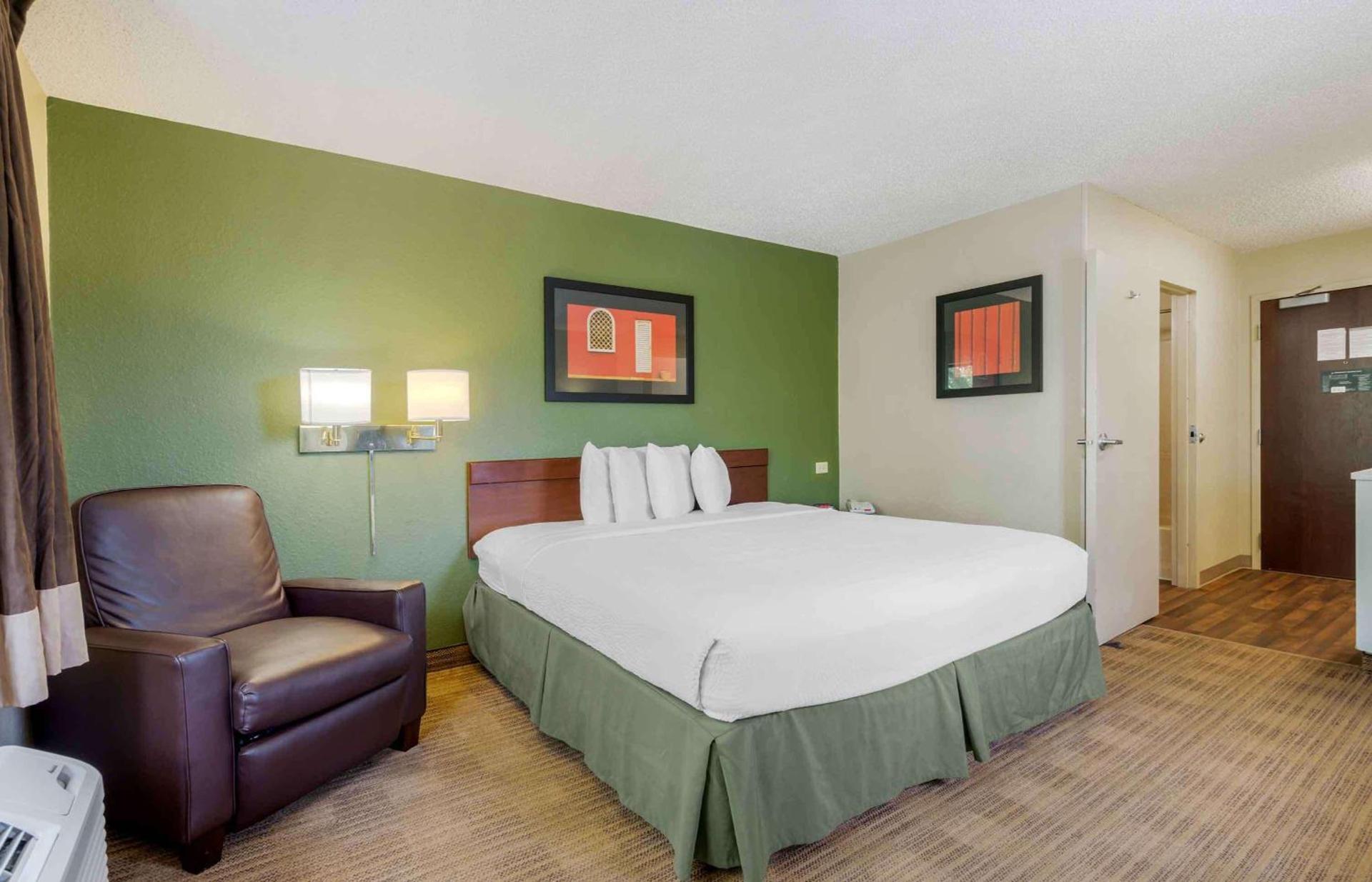 Extended Stay America Select Suites - Orlando - Maitland - 1760 Pembrook Dr photo 15