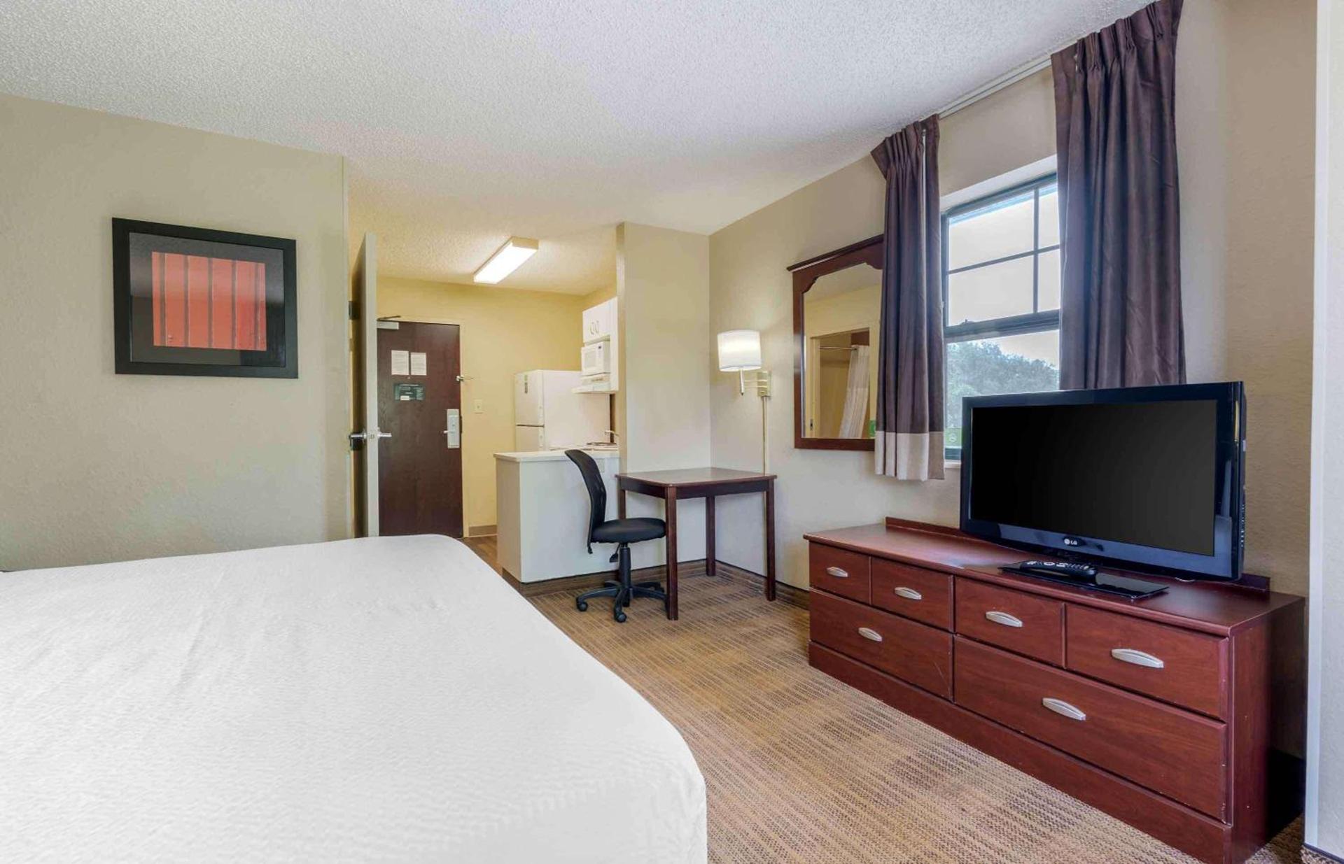 Extended Stay America Select Suites - Orlando - Maitland - 1760 Pembrook Dr photo 16