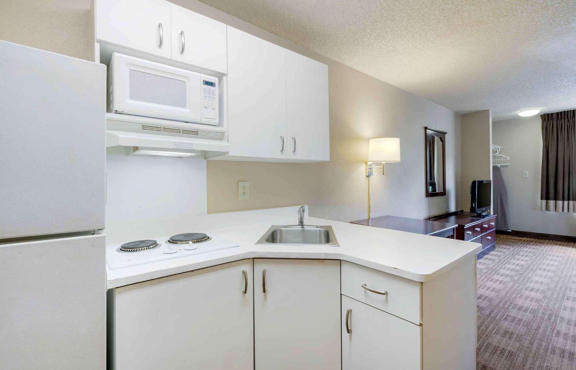Extended Stay America Select Suites - Orlando - Maitland - 1760 Pembrook Dr photo 20