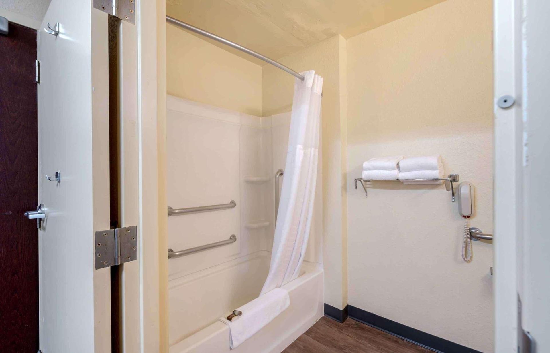 Extended Stay America Select Suites - Orlando - Maitland - 1760 Pembrook Dr photo 31