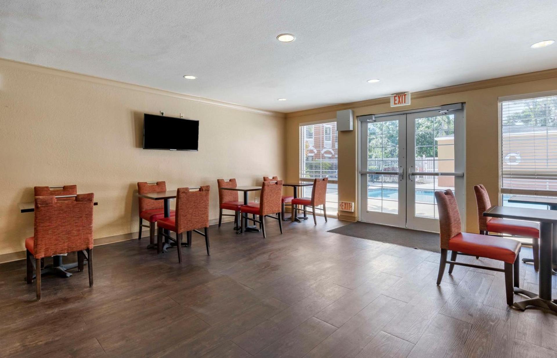 Extended Stay America Suites - Orlando - Maitland - 1776 Pembrook Dr photo 8