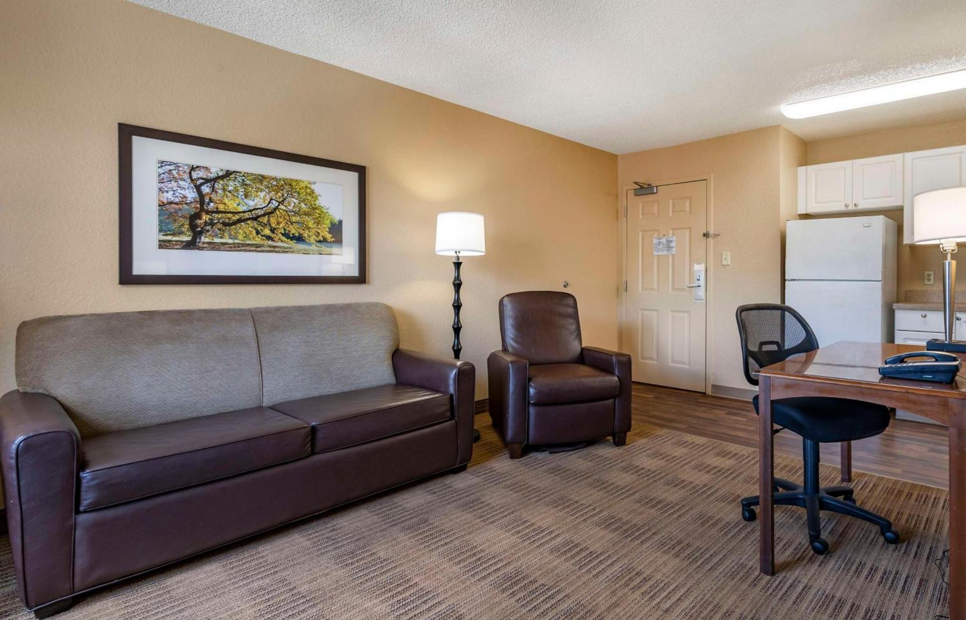 Extended Stay America Suites - Orlando - Maitland - 1776 Pembrook Dr photo 11