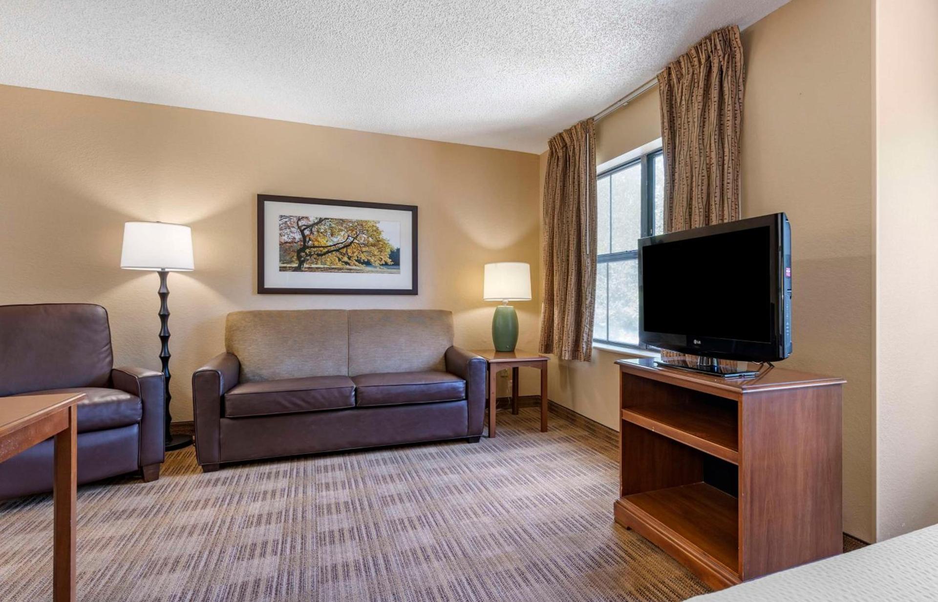 Extended Stay America Suites - Orlando - Maitland - 1776 Pembrook Dr photo 16
