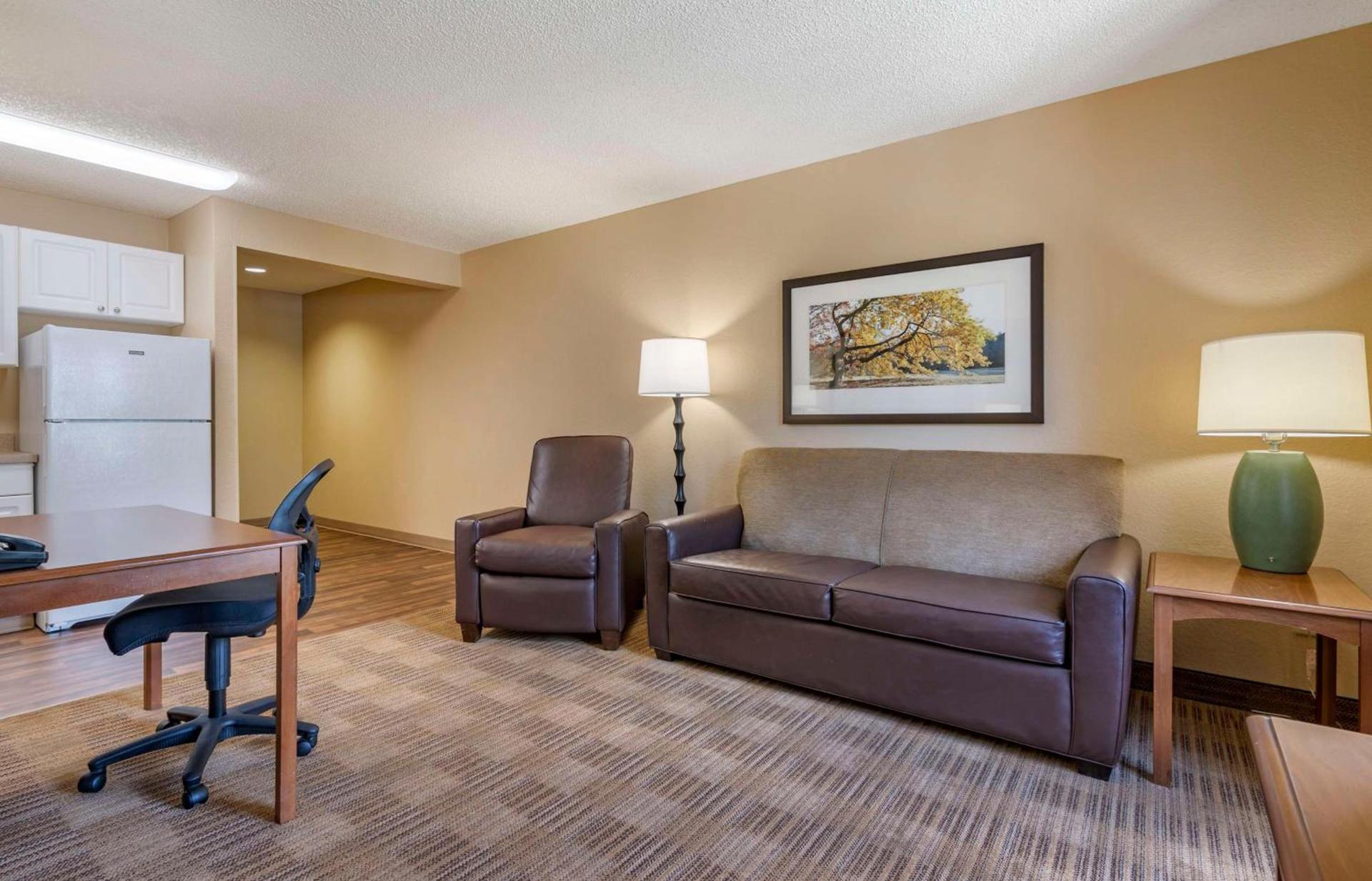 Extended Stay America Suites - Orlando - Maitland - 1776 Pembrook Dr photo 17