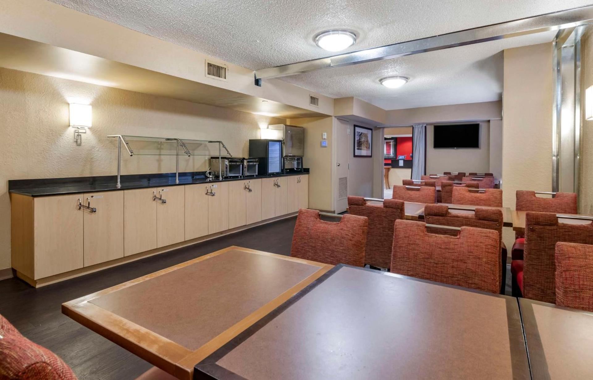 Extended Stay America Suites - Orlando - Orlando Theme Parks - Major Blvd photo 36
