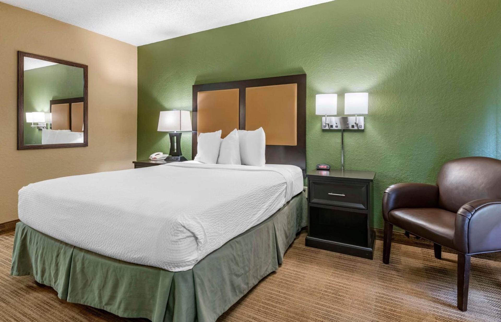 Extended Stay America Suites - Orlando - Orlando Theme Parks - Major Blvd photo 39