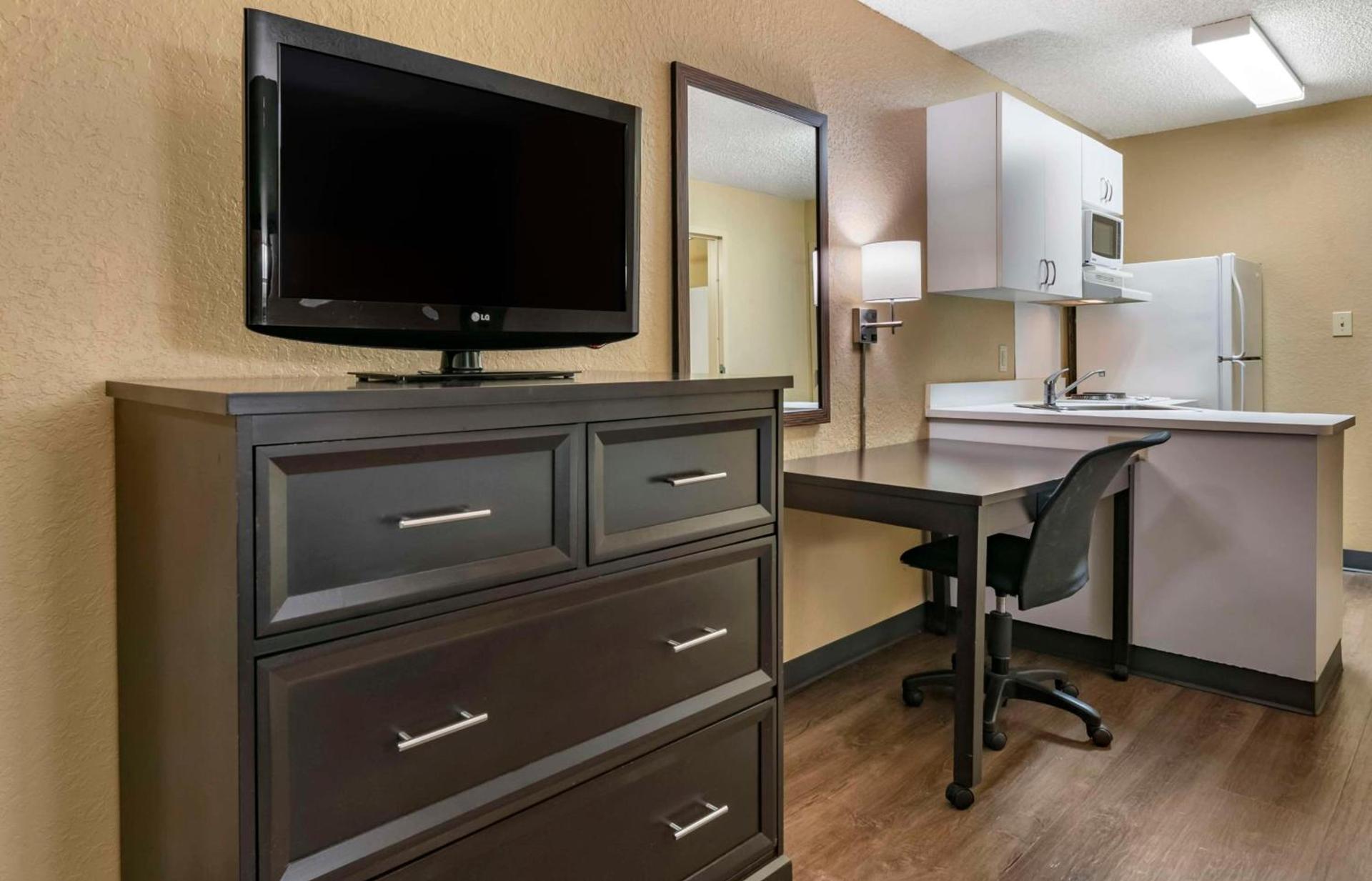 Extended Stay America Suites - Orlando - Orlando Theme Parks - Major Blvd photo 37