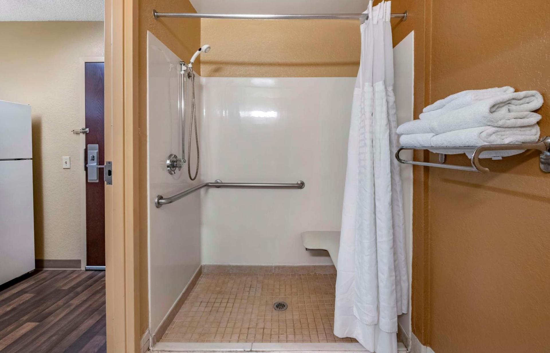 Extended Stay America Suites - Orlando - Orlando Theme Parks - Major Blvd photo 47