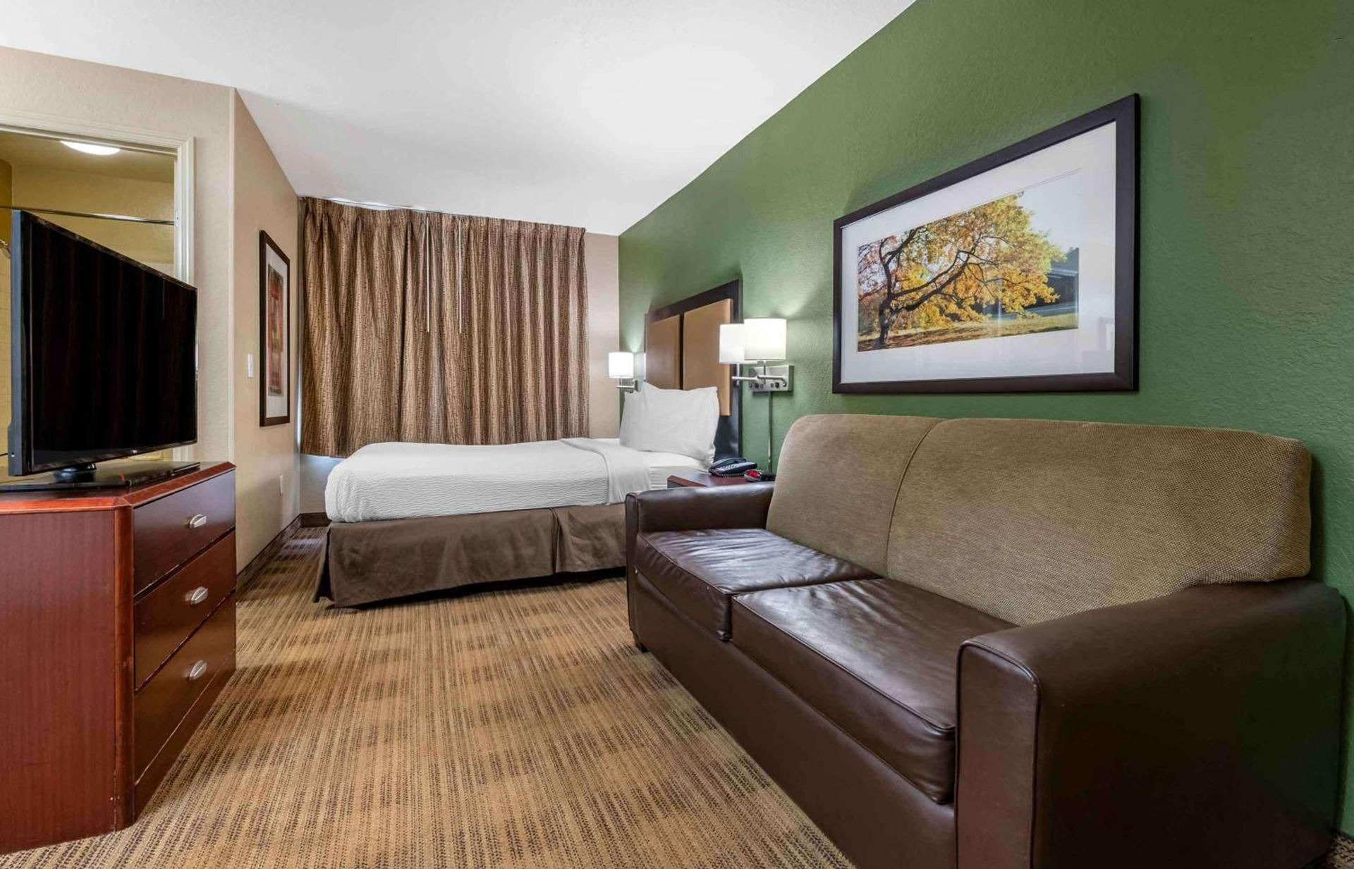 Extended Stay America Suites - Orlando - Southpark - Commodity Circle photo 15