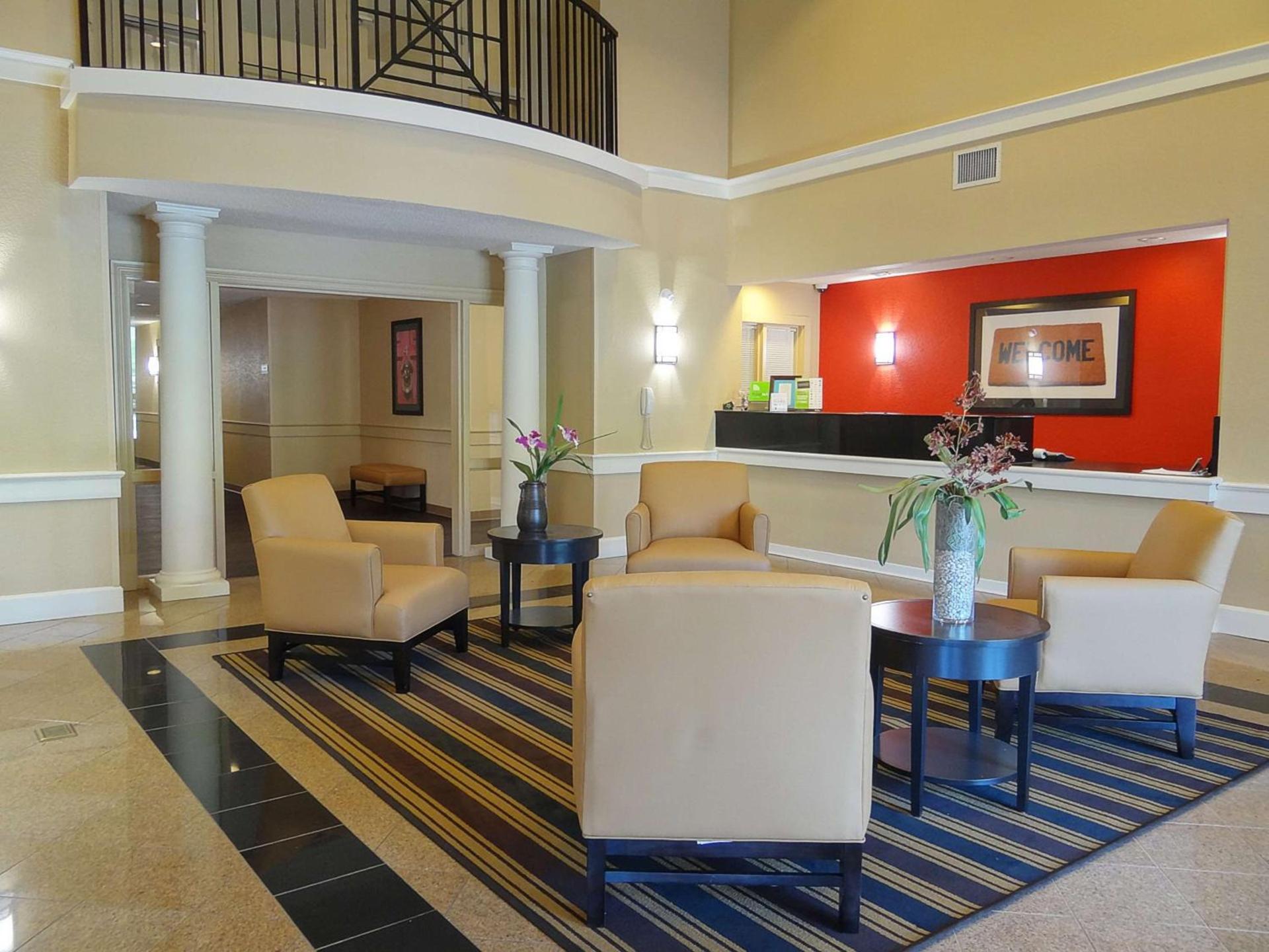 Studio 6 Suites Jacksonville Deerwood Park FL photo 2