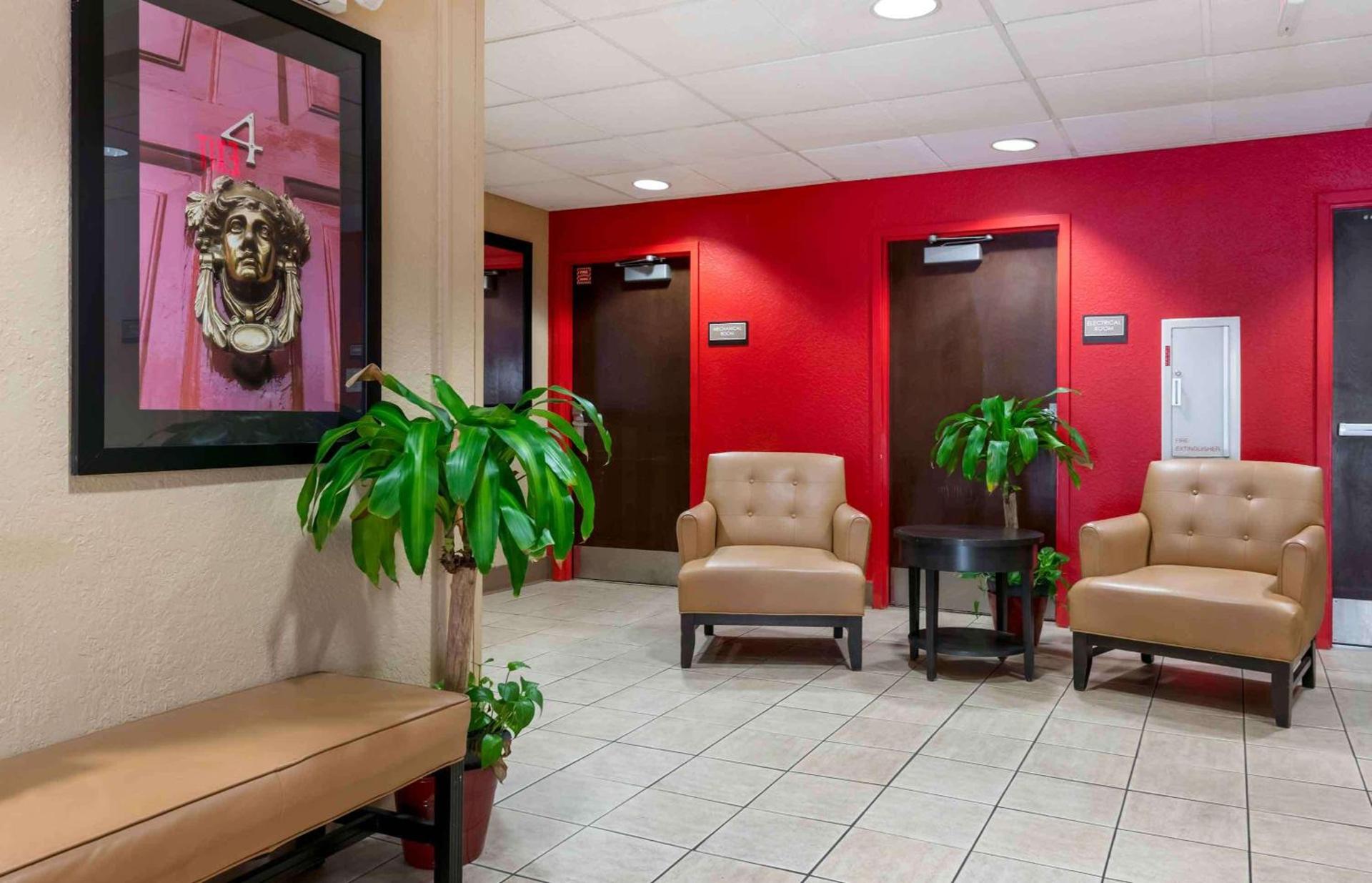 Extended Stay America Select Suites - Jacksonville - Lenoir Avenue East photo 5
