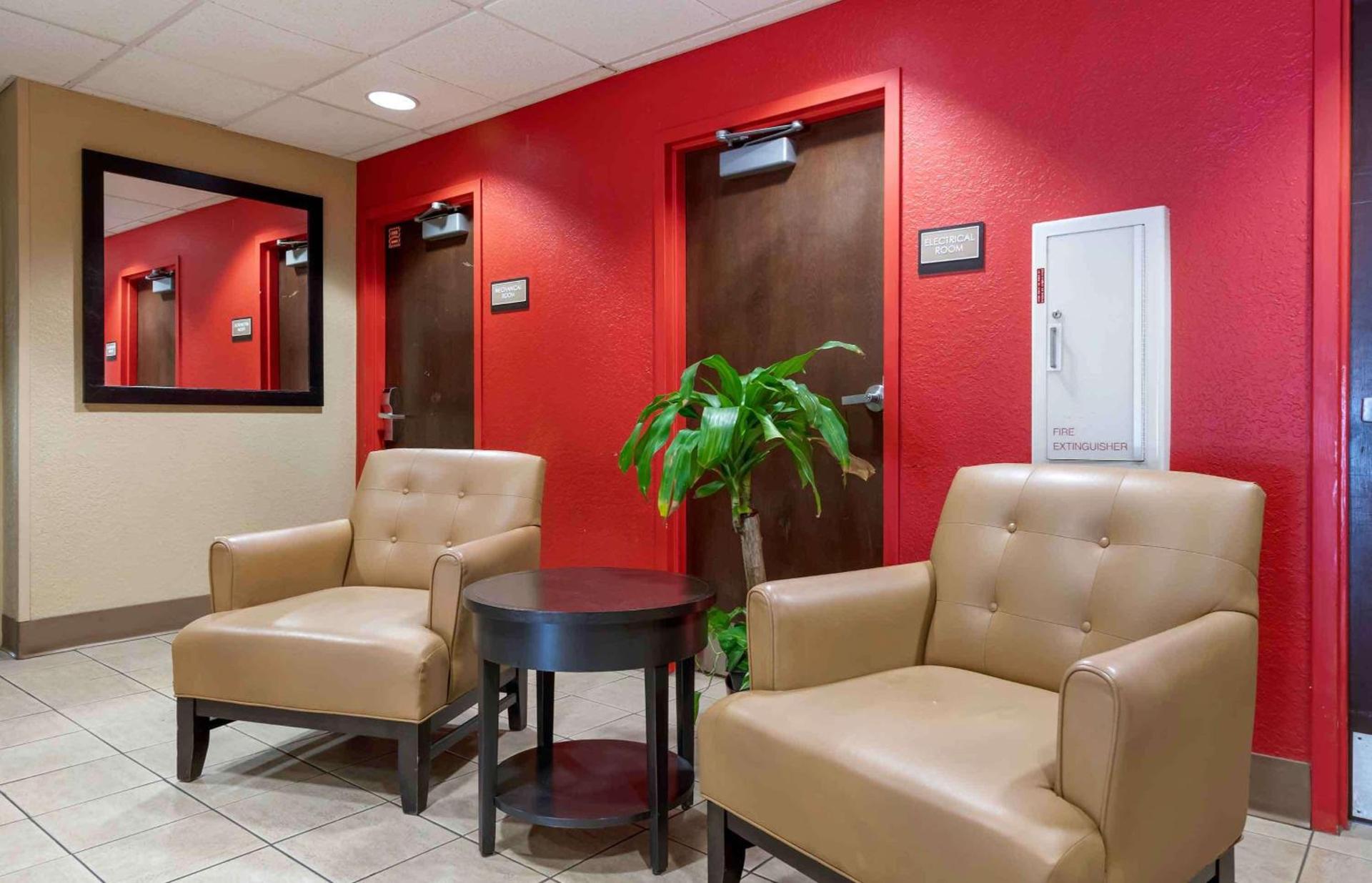 Extended Stay America Select Suites - Jacksonville - Lenoir Avenue East photo 6